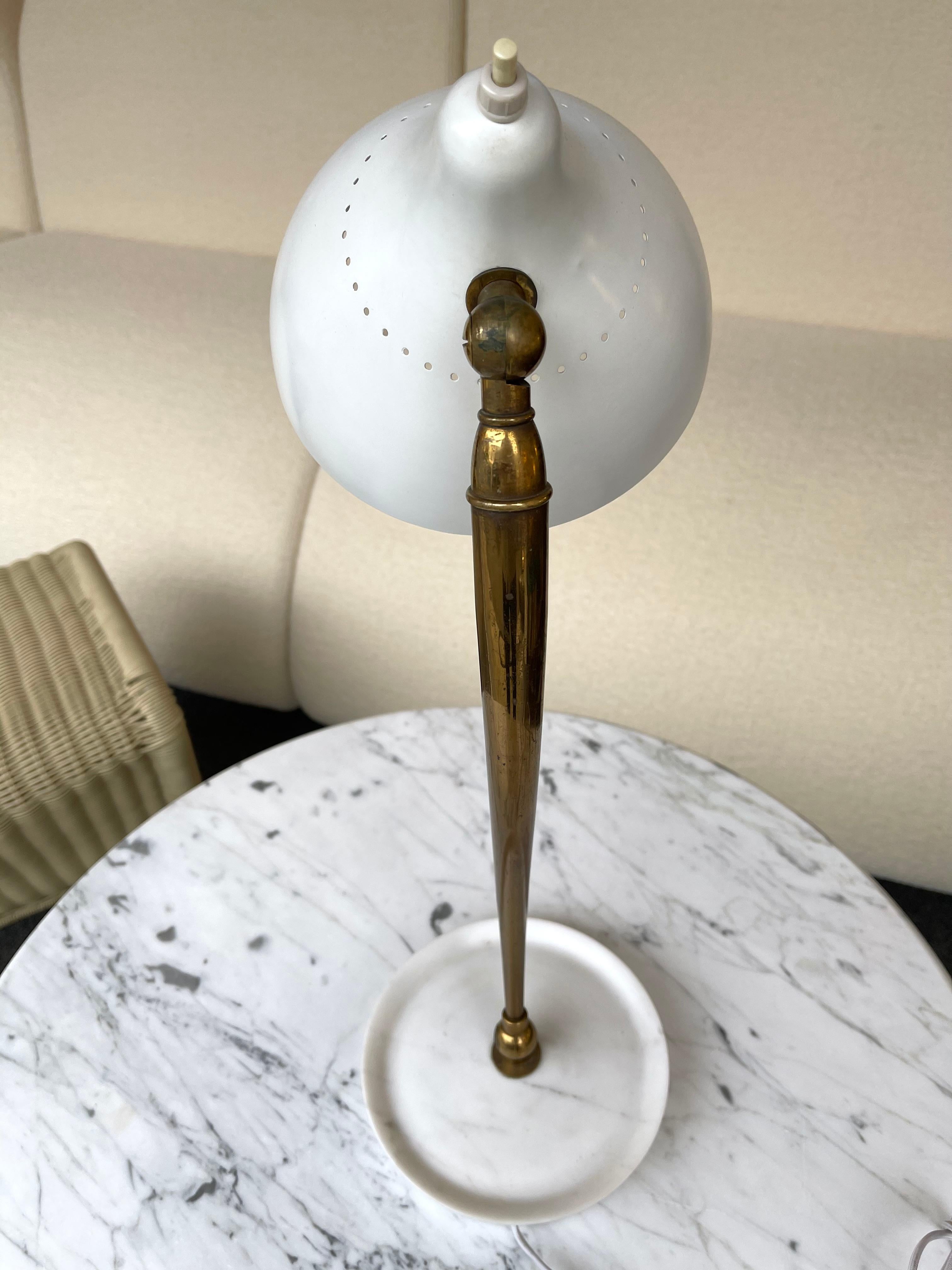 Mid Century Brass and Lacquered Metal Lamp by Stilnovo, Italy, 1950s 3