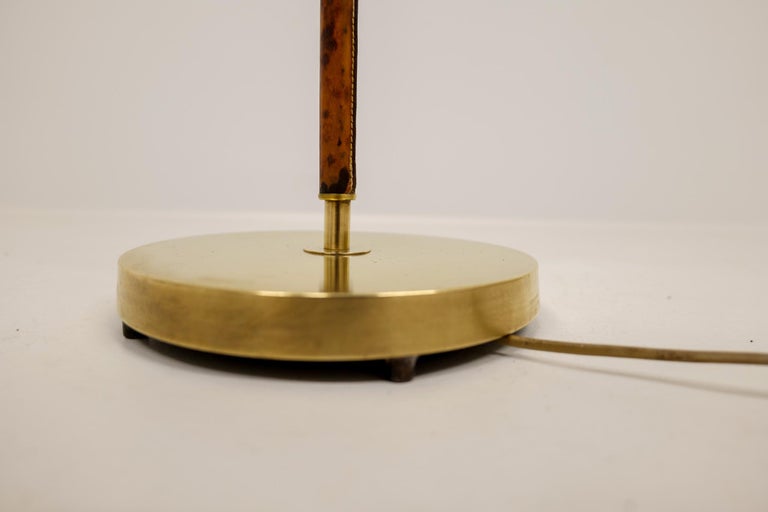 Mid-Century Brass and Leather Floor Lamp Falkenbergs Belysning, Sweden, 1960s For Sale 8