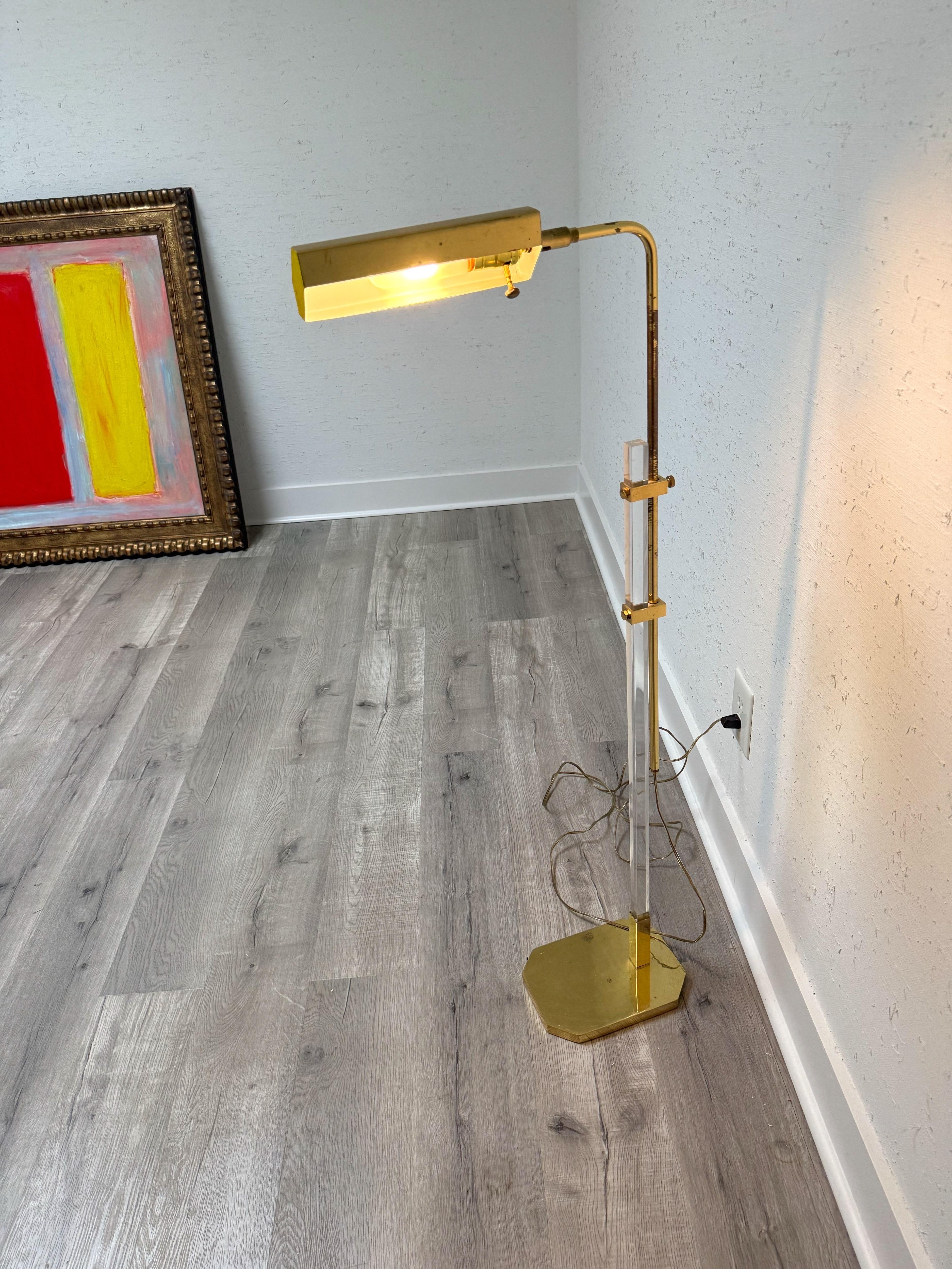Mid-Century Brass and Lucite Bauer Pharmacy Floor Lamp For Sale 3