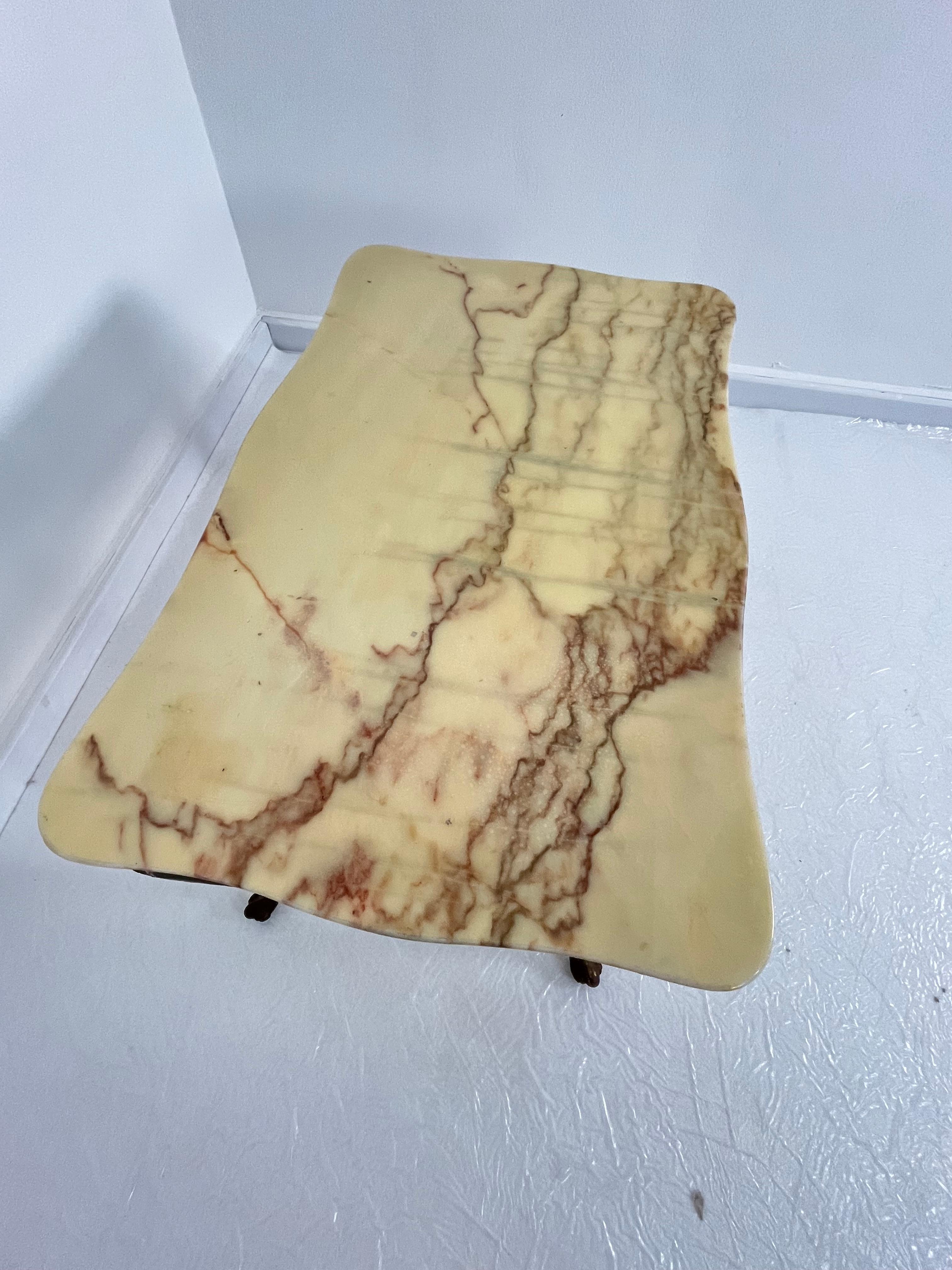 Tavolino da caffè in ottone e marmo di metà secolo, made in Italy, anni '50 in vendita 1
