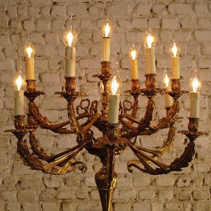 electric candelabra lamp