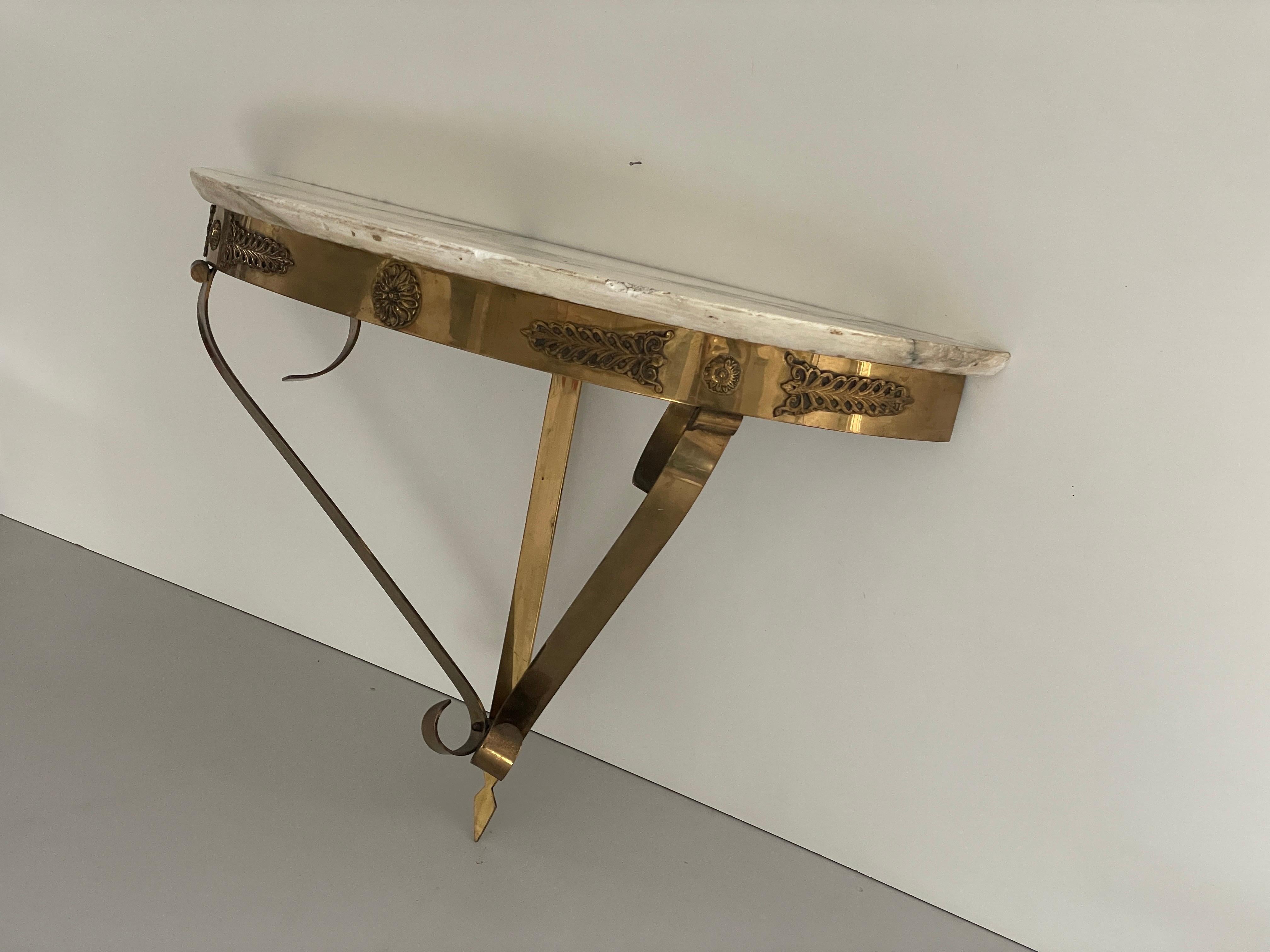 Consola de pared flotante de mediados de siglo, latón y tapa de mármol, años 50, Italia en venta 7