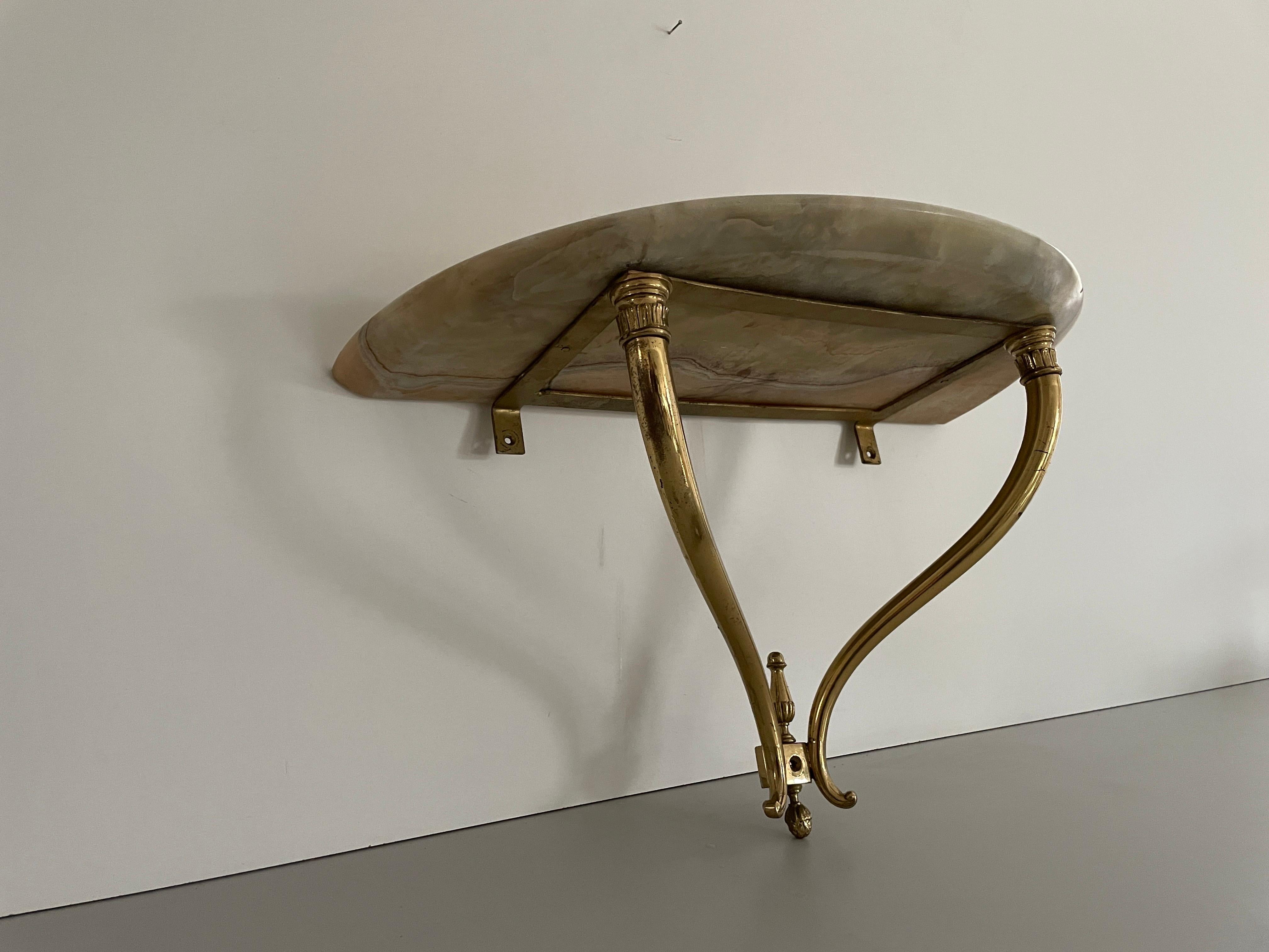 Metà XX secolo Consolle da parete galleggiante con piano in ottone e marmo, anni '50, Italia