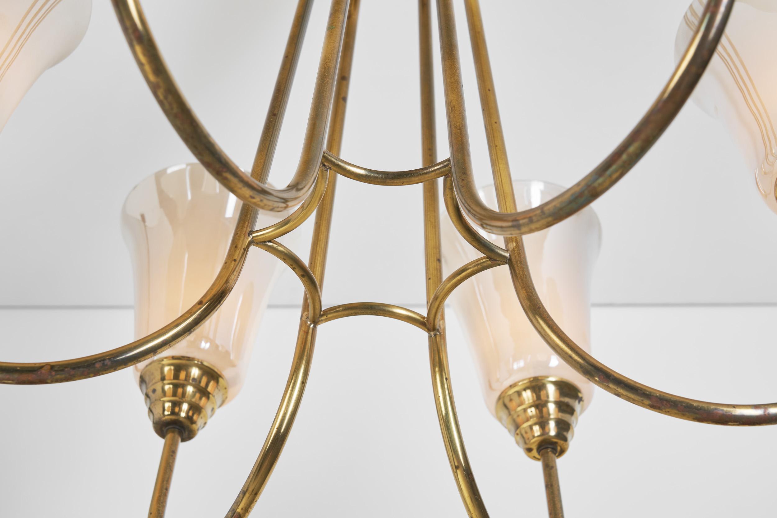 Mid-Century Brass and Opal 'ER 68/6' Chandelier for Itsu, Finland ca 1950s For Sale 4