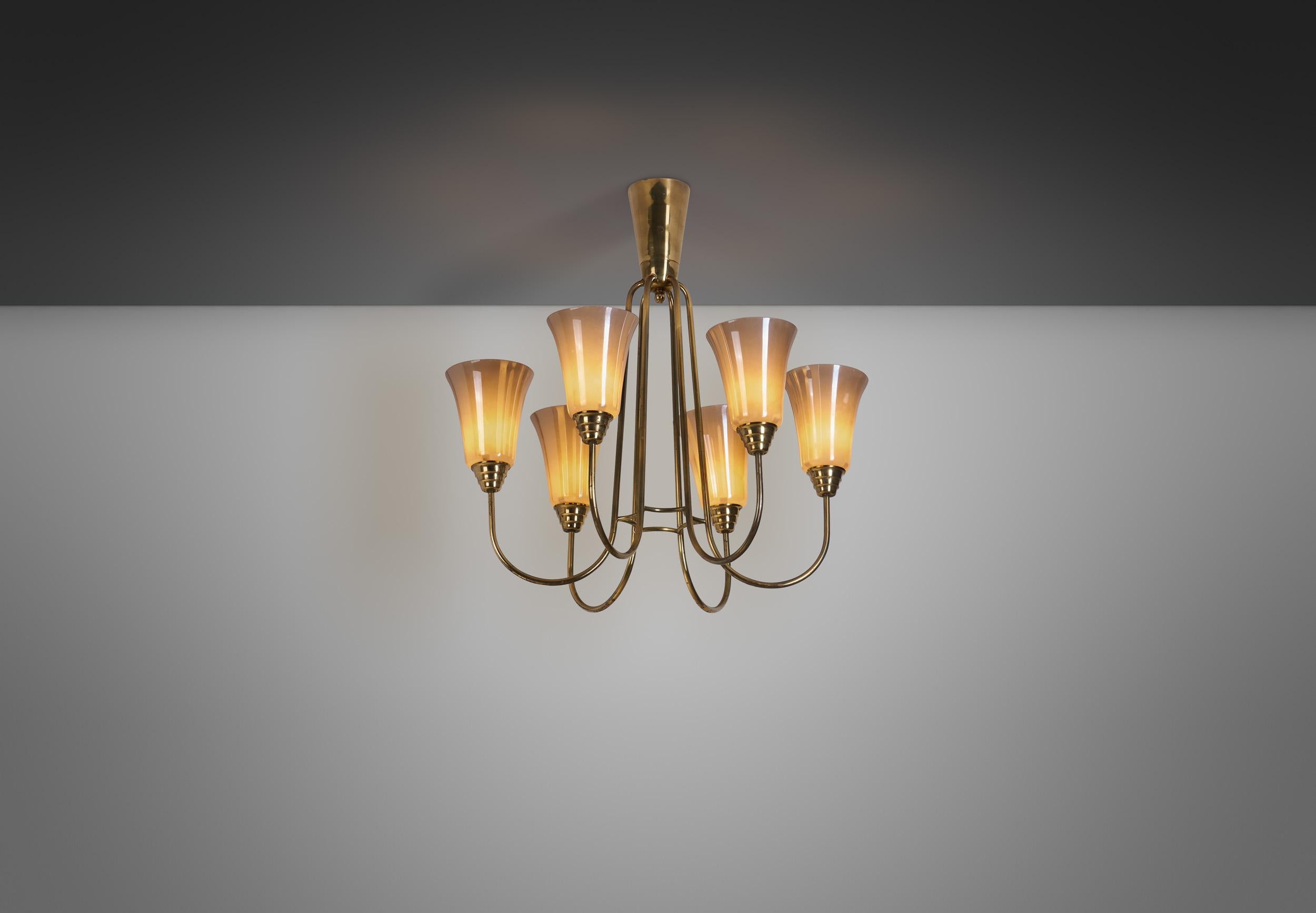 Mid-20th Century Mid-Century Brass and Opal 'ER 68/6' Chandelier for Itsu, Finland ca 1950s