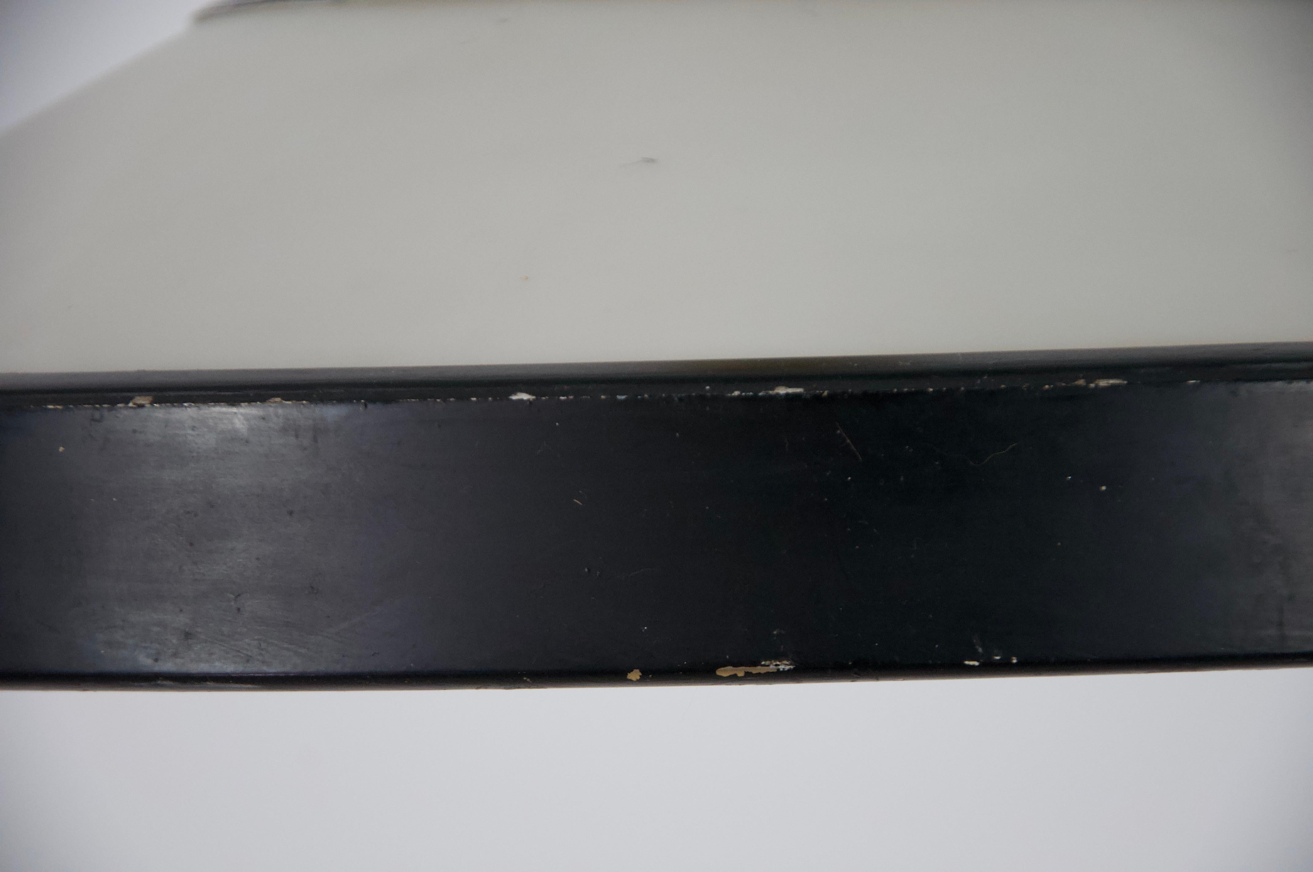 Lampada da soffitto di metà secolo in ottone e vetro opalino di Stilnovo, Italia, anni '60 in vendita 6