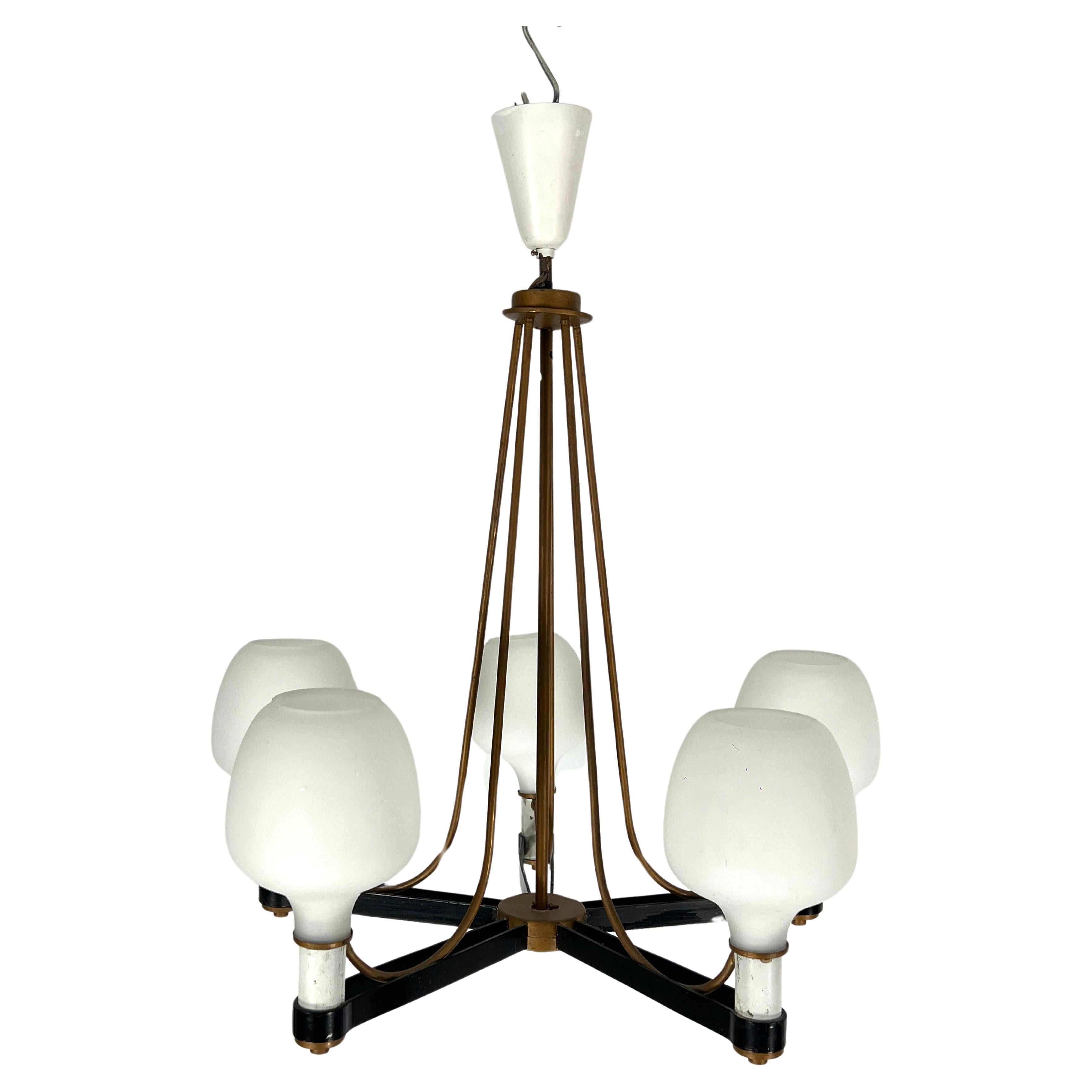 Mid-Century brass and opaline glass 5 arms chandelier in Arredoluce manner. Ital For Sale