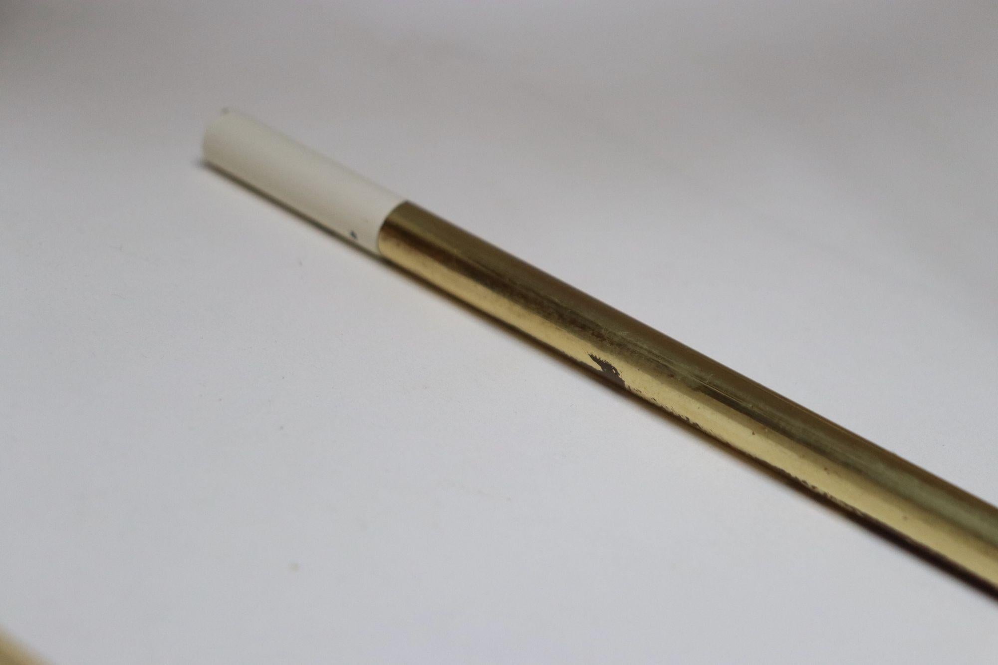 Mid-Century Brass and Painted Metal Twin Shade Table Lamp Attributed to Laurel For Sale 10