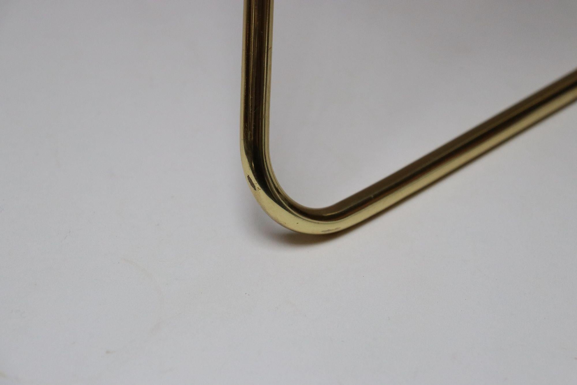 Mid-Century Brass and Painted Metal Twin Shade Table Lamp Attributed to Laurel For Sale 11
