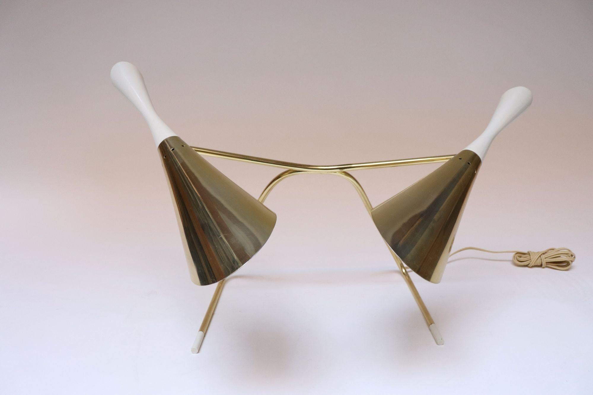 Mid-Century Brass and Painted Metal Twin Shade Table Lamp Attributed to Laurel For Sale 13
