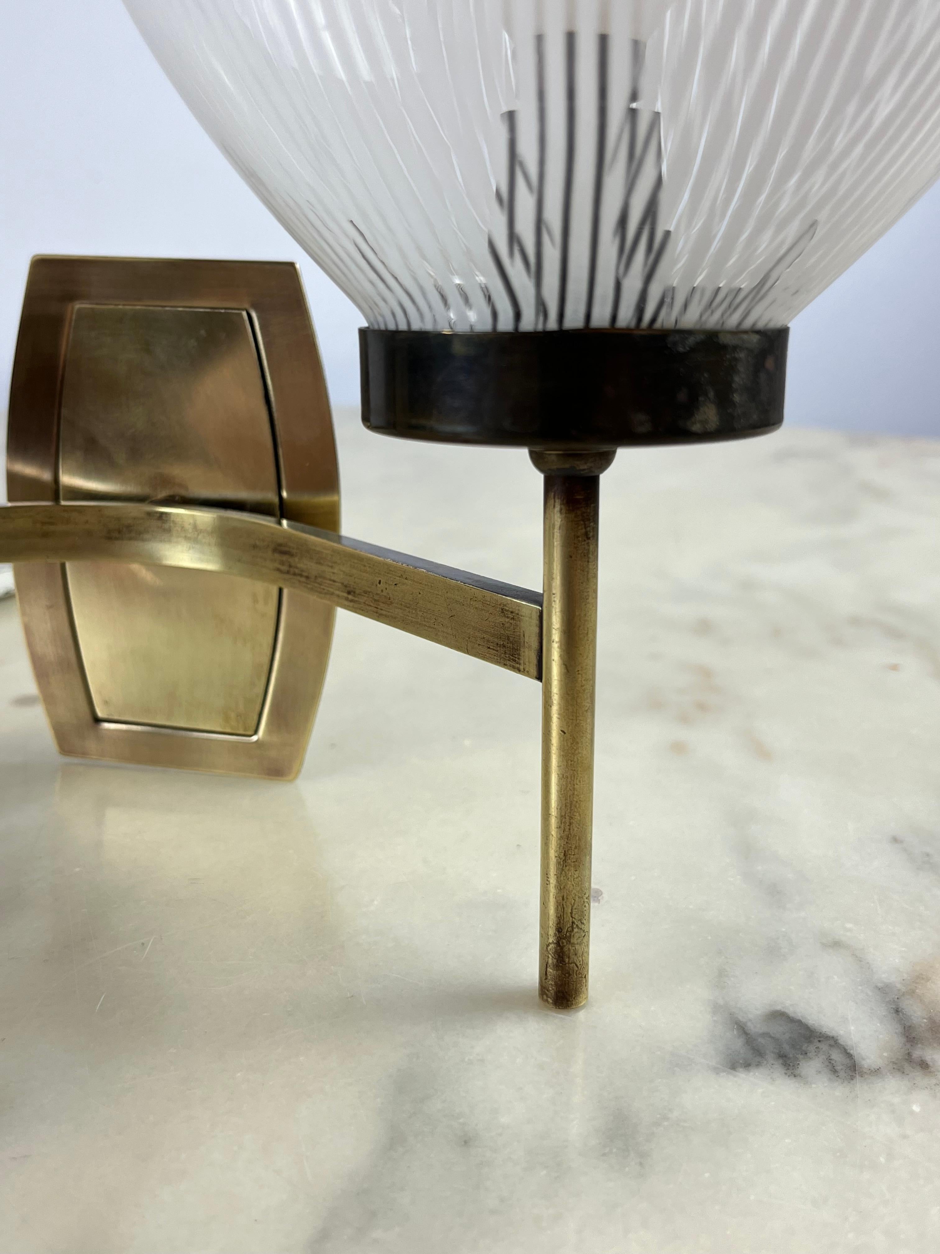 Mid-Century Brass and Ribbed Glass Wall Light Italian design  1960s For Sale 6