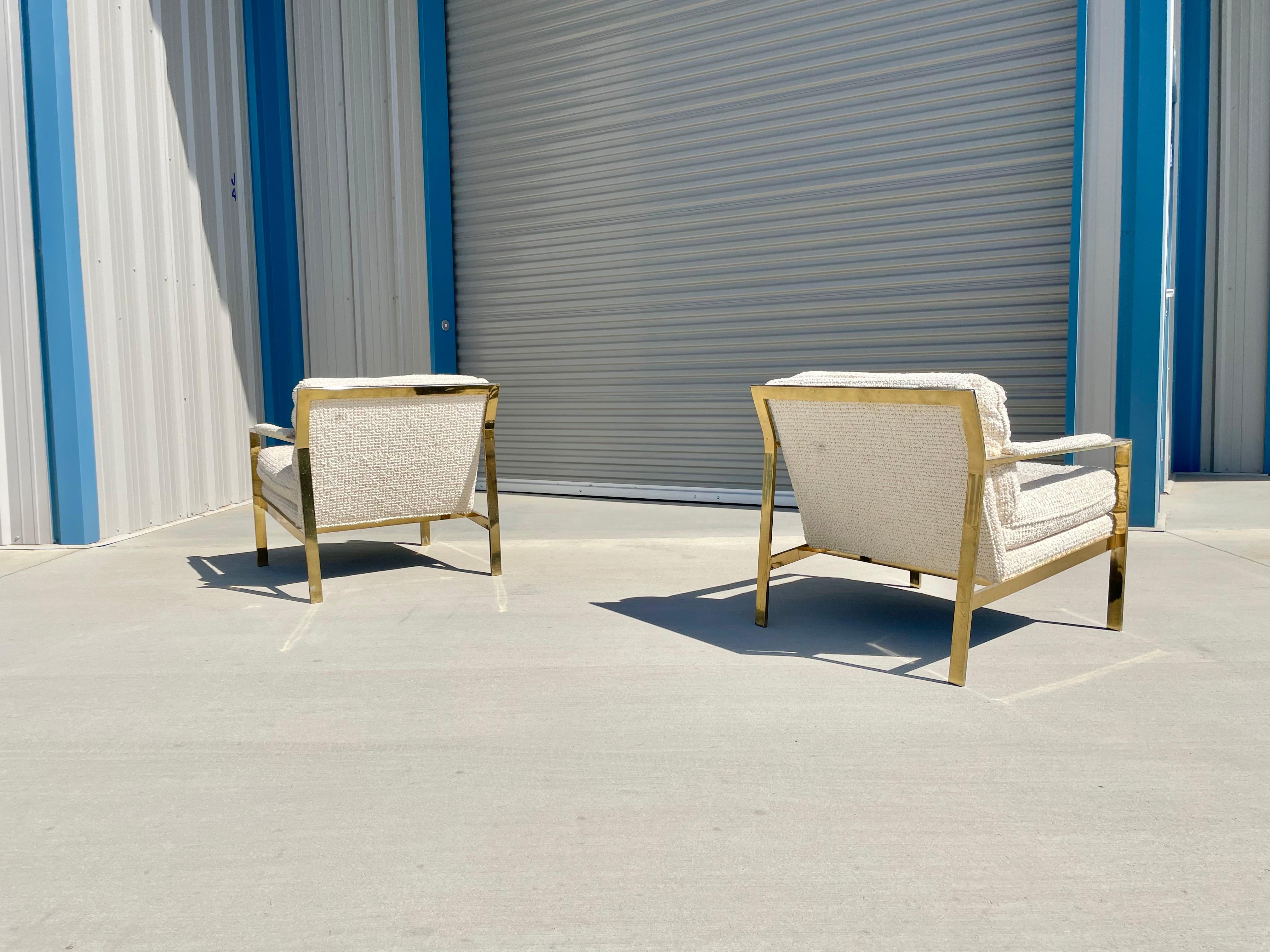 Mid-Century Brass and White Lounge Chair Styled After Milo Baughman In Fair Condition For Sale In North Hollywood, CA
