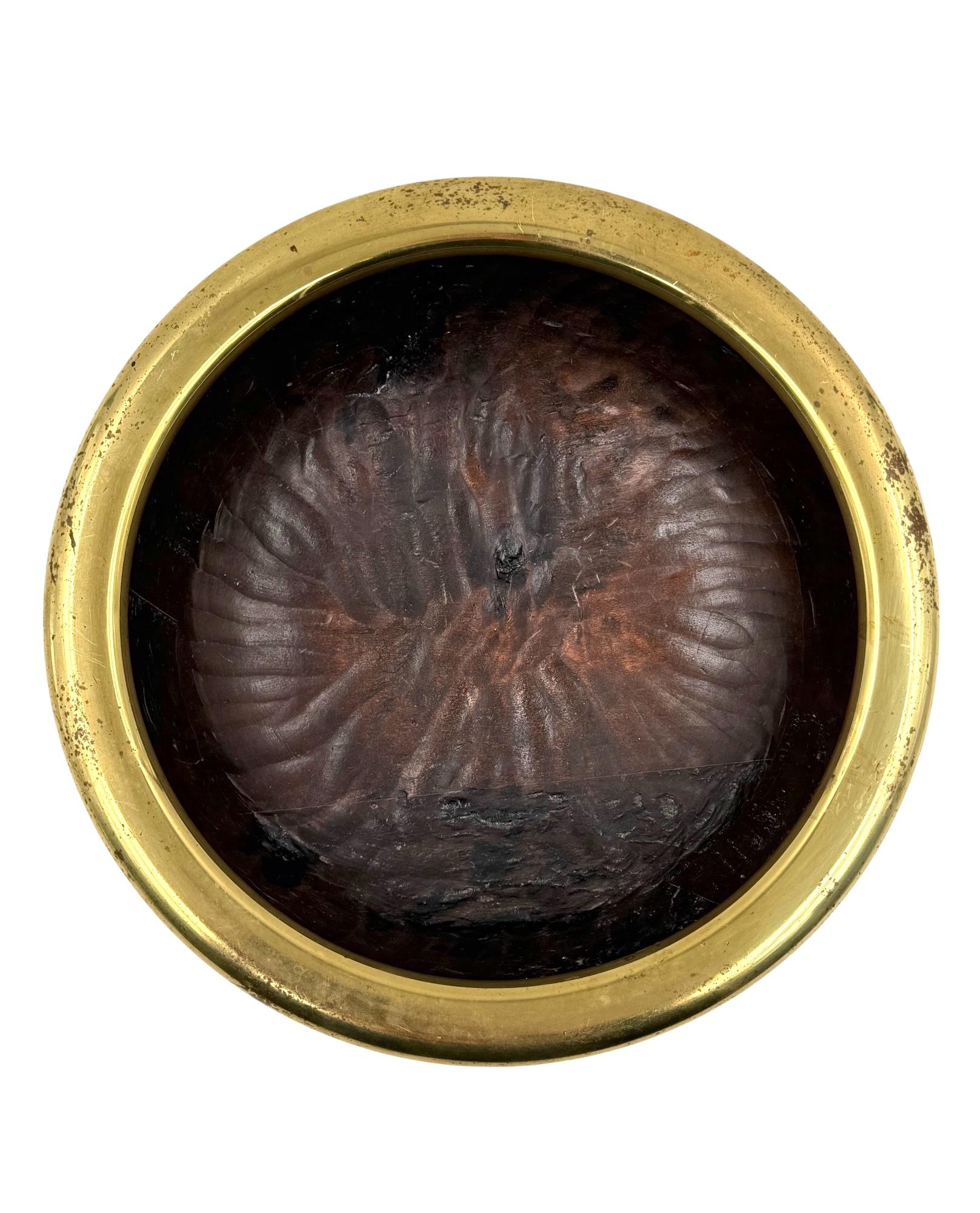 Mid-century brass and wood bowl, Italy 1970s For Sale 5