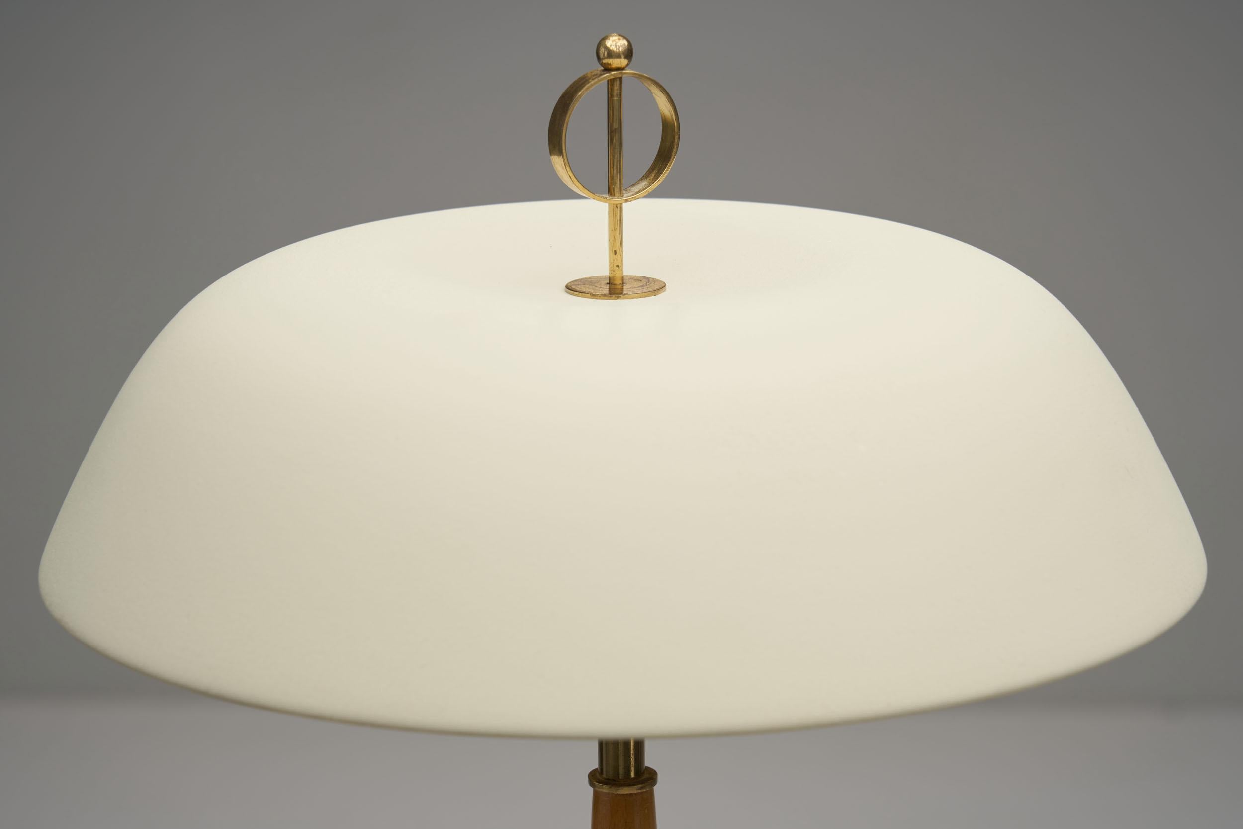 Mid-Century Brass and Wood Table Lamp, Scandinavia, 1940s 4