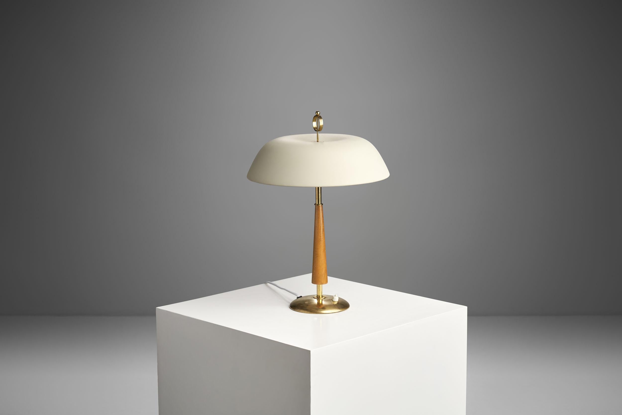Scandinavian Modern Mid-Century Brass and Wood Table Lamp, Scandinavia, 1940s
