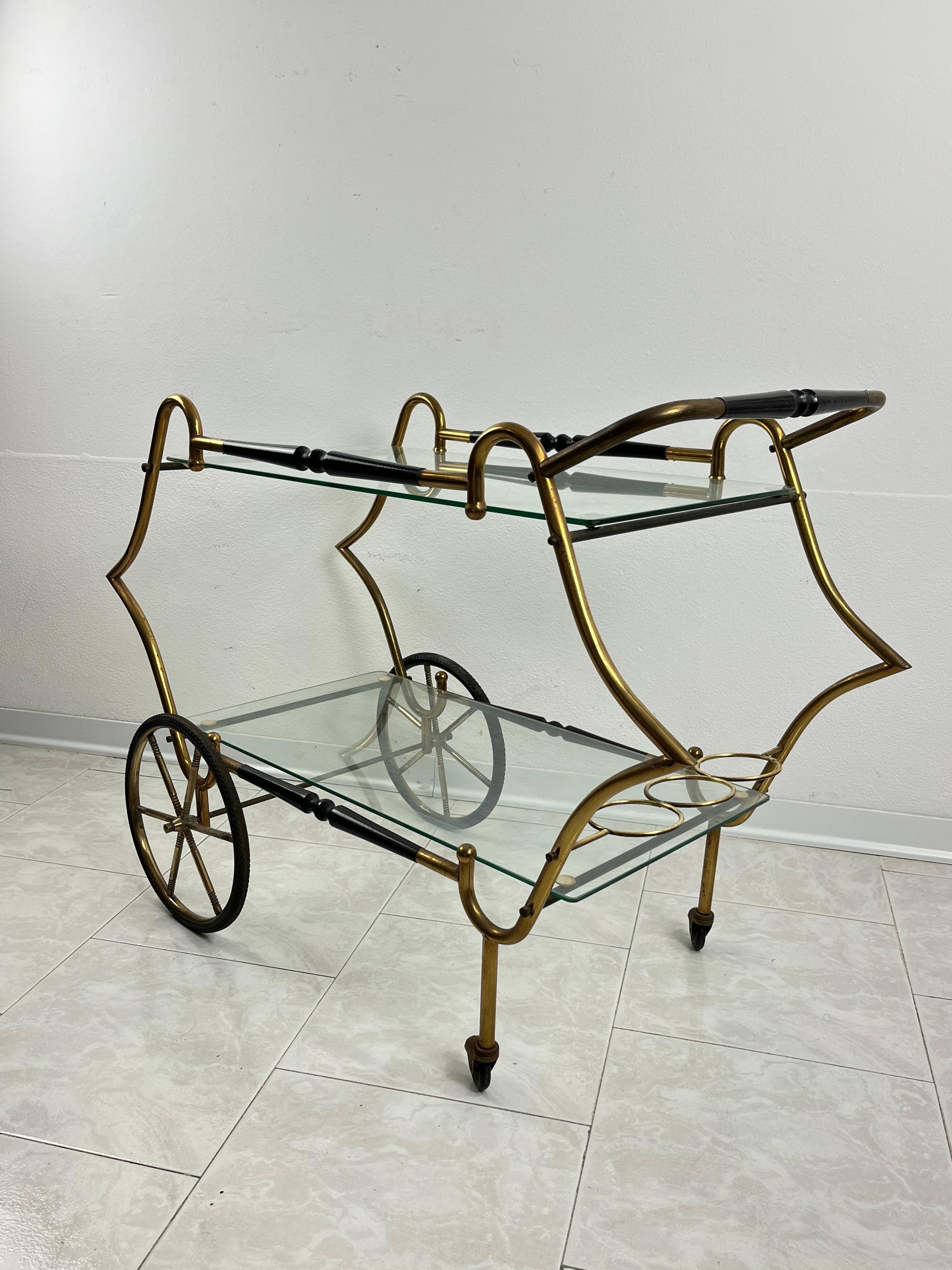 Mid-Century Brass Bar Cart Attributed to Aldo Tura 1950s In Good Condition For Sale In Palermo, IT