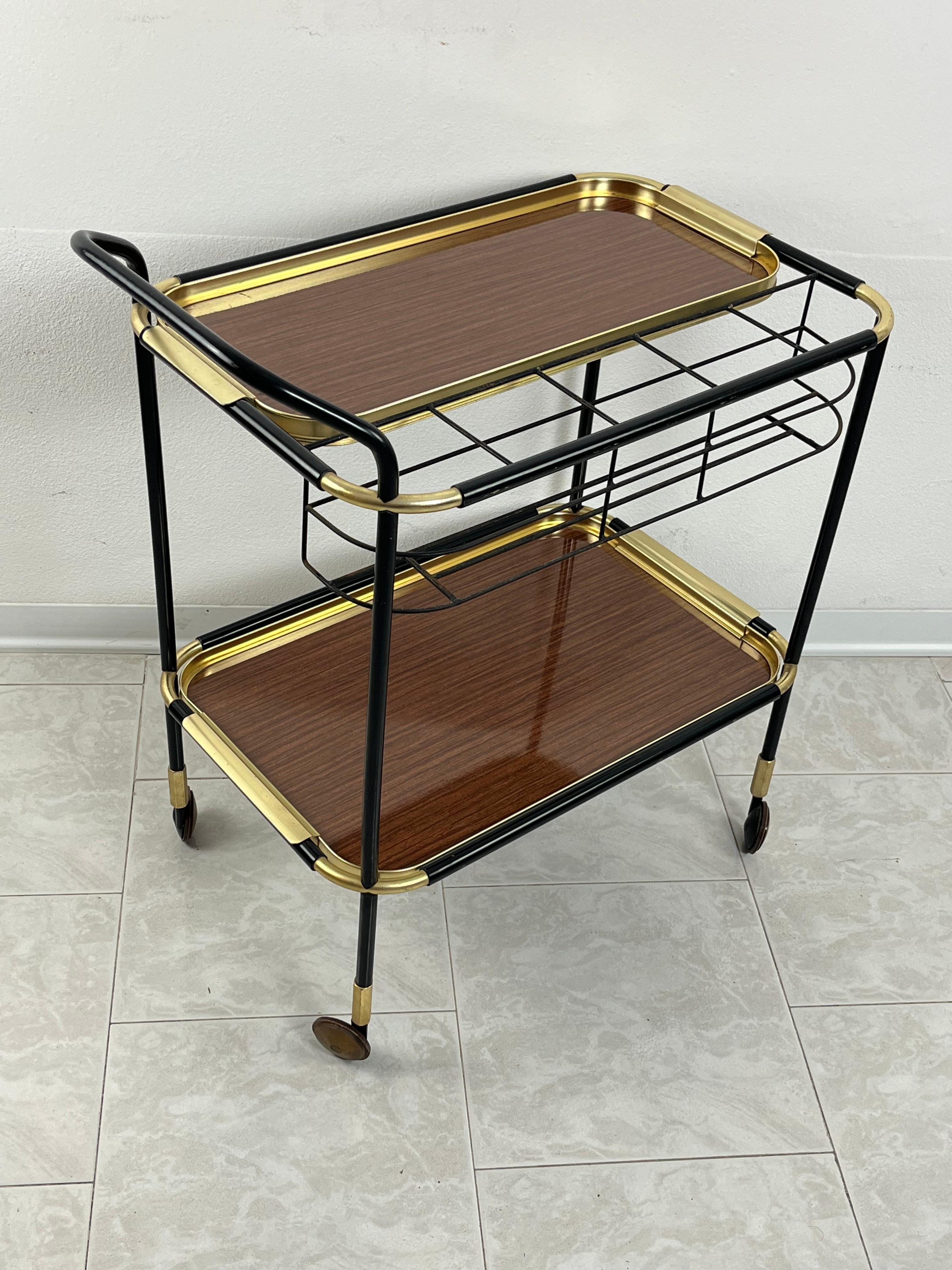 Mid-Century Brass Bar Cart Attributed to Ico Parisi Removable Trays 1960s For Sale 5