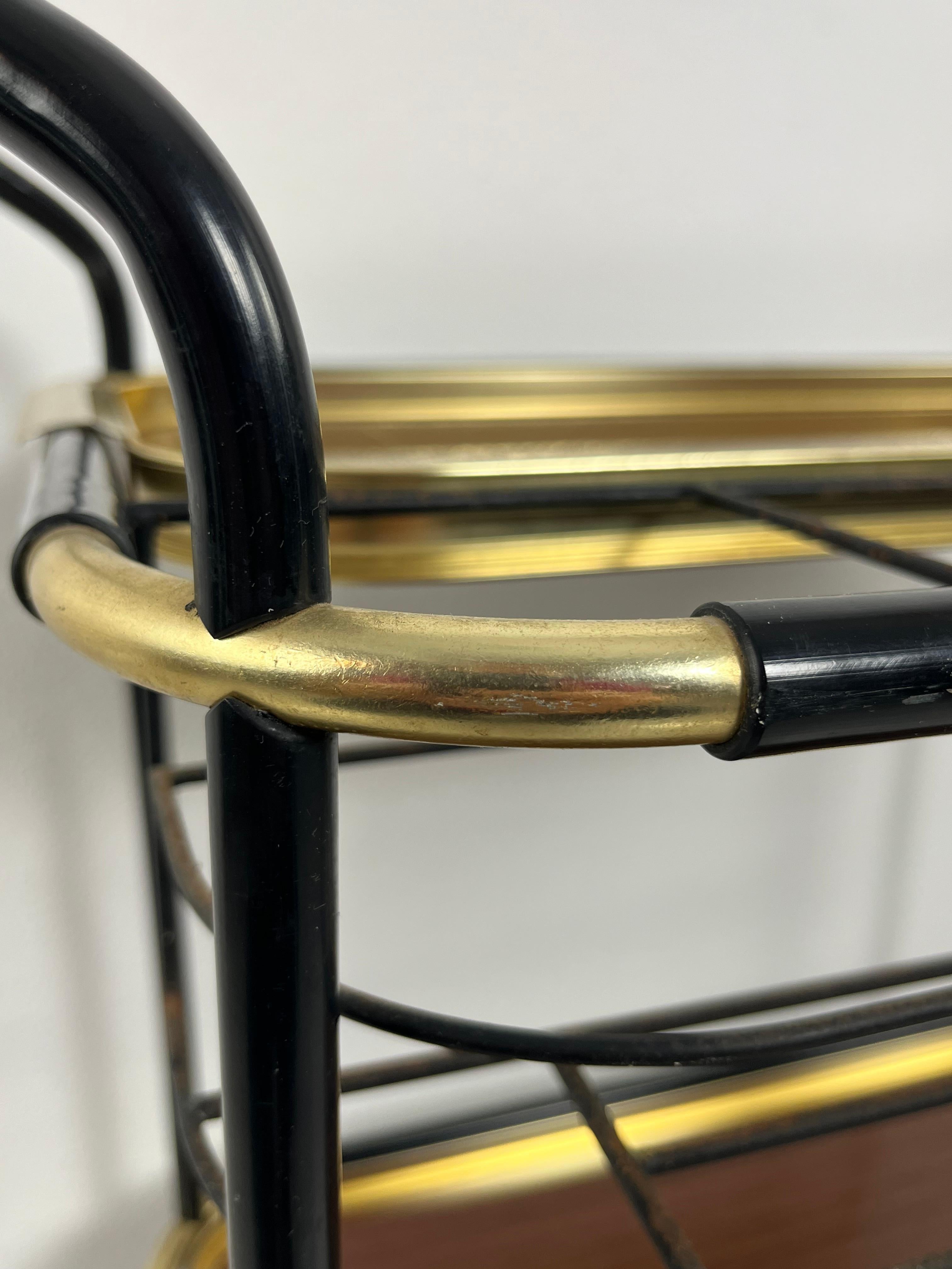 Mid-Century Brass Bar Cart Attributed to Ico Parisi Removable Trays 1960s In Good Condition For Sale In Palermo, IT