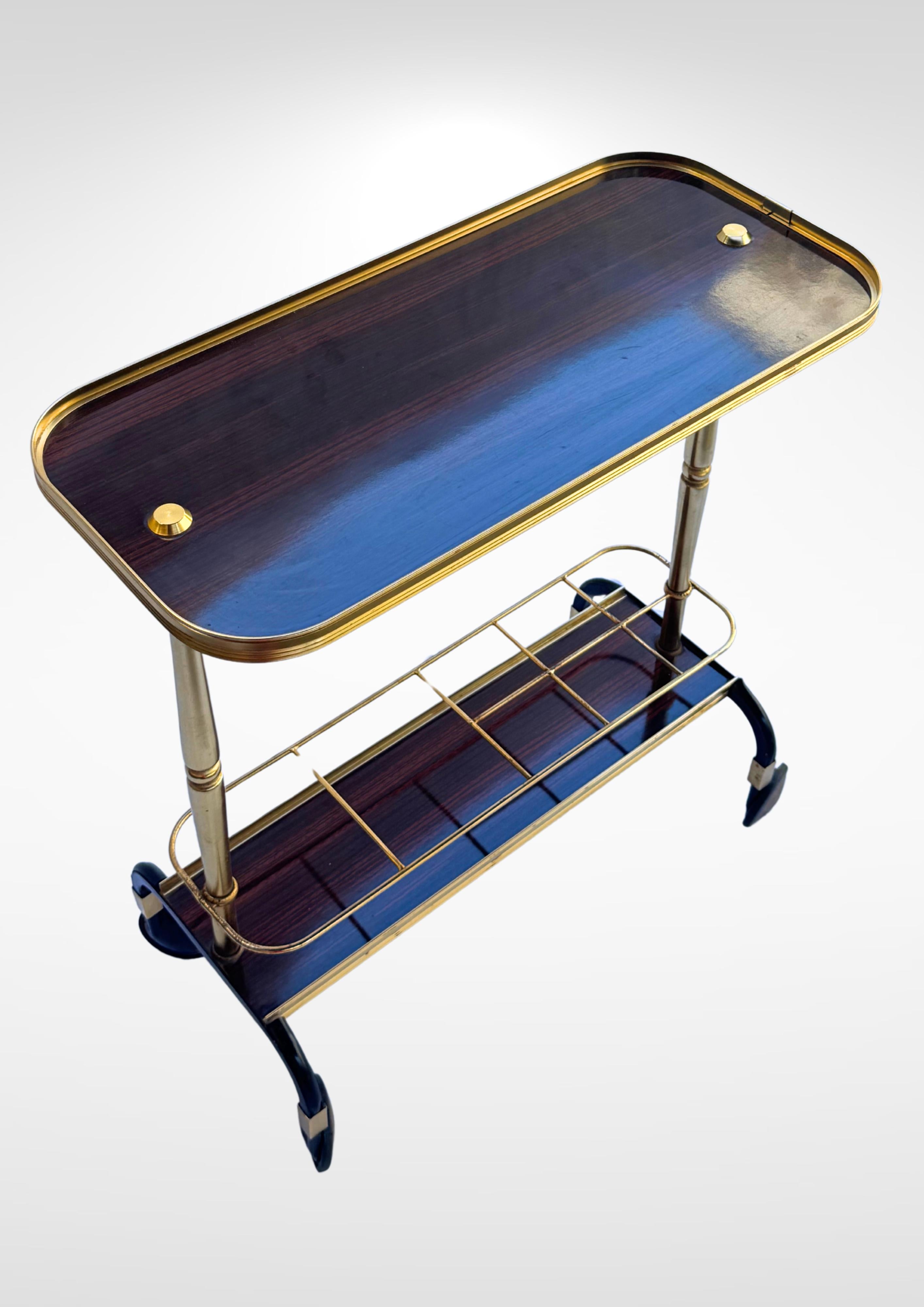 20ième siècle Chariot de bar en laiton du milieu du siècle par MB Italie en vente
