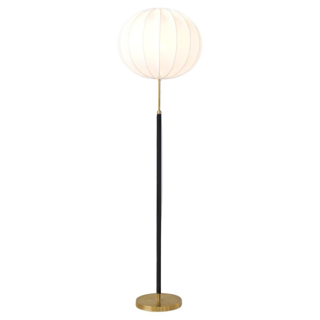 Stehlampe aus Messing und schwarzem Leder aus der Mitte des Jahrhunderts Falkenbergs Belysning, Schweden, 1960er Jahre