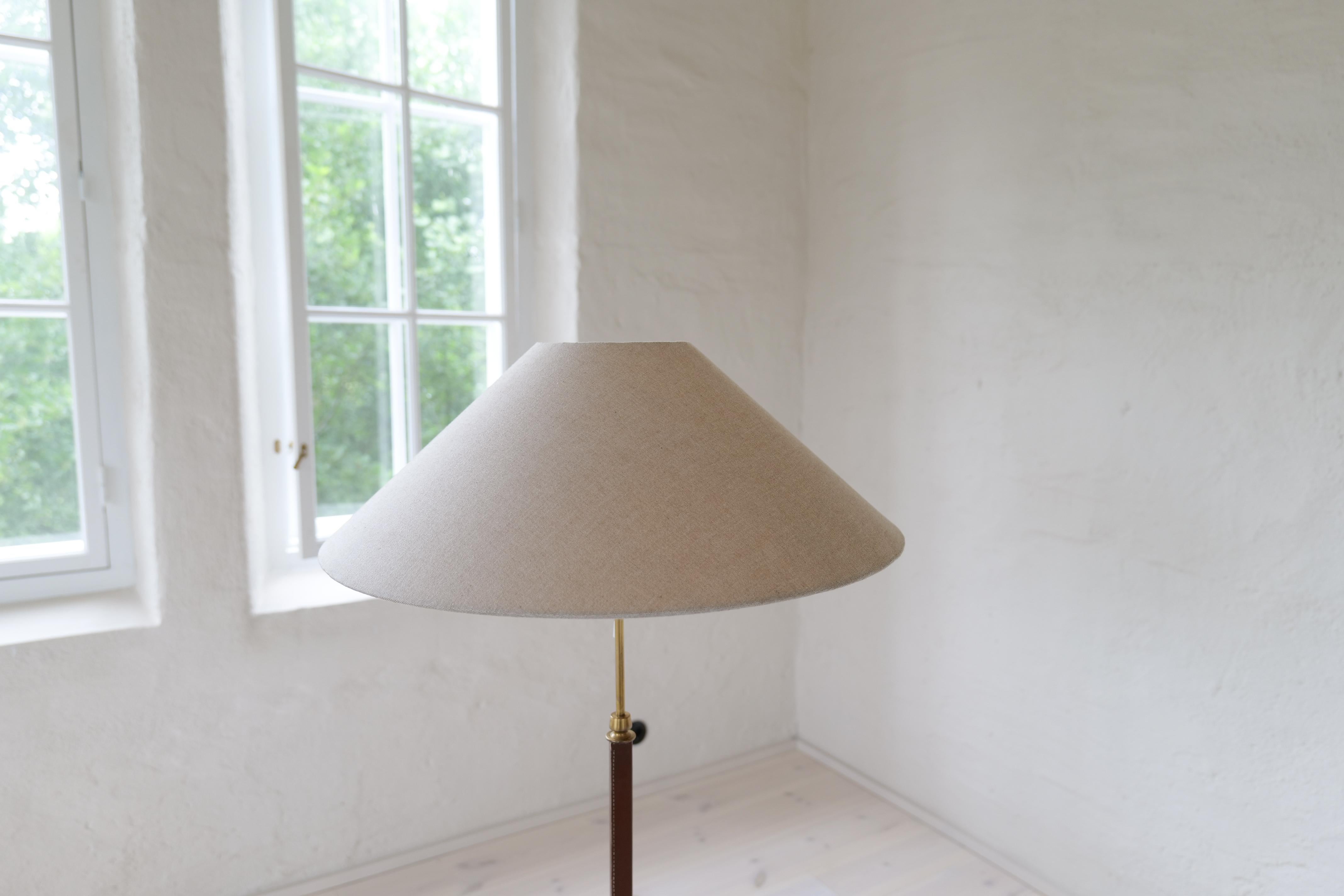 Swedish Mid-Century Brass Brown Leather Floor Lamp Falkenbergs Belysning, Sweden, 1960s For Sale
