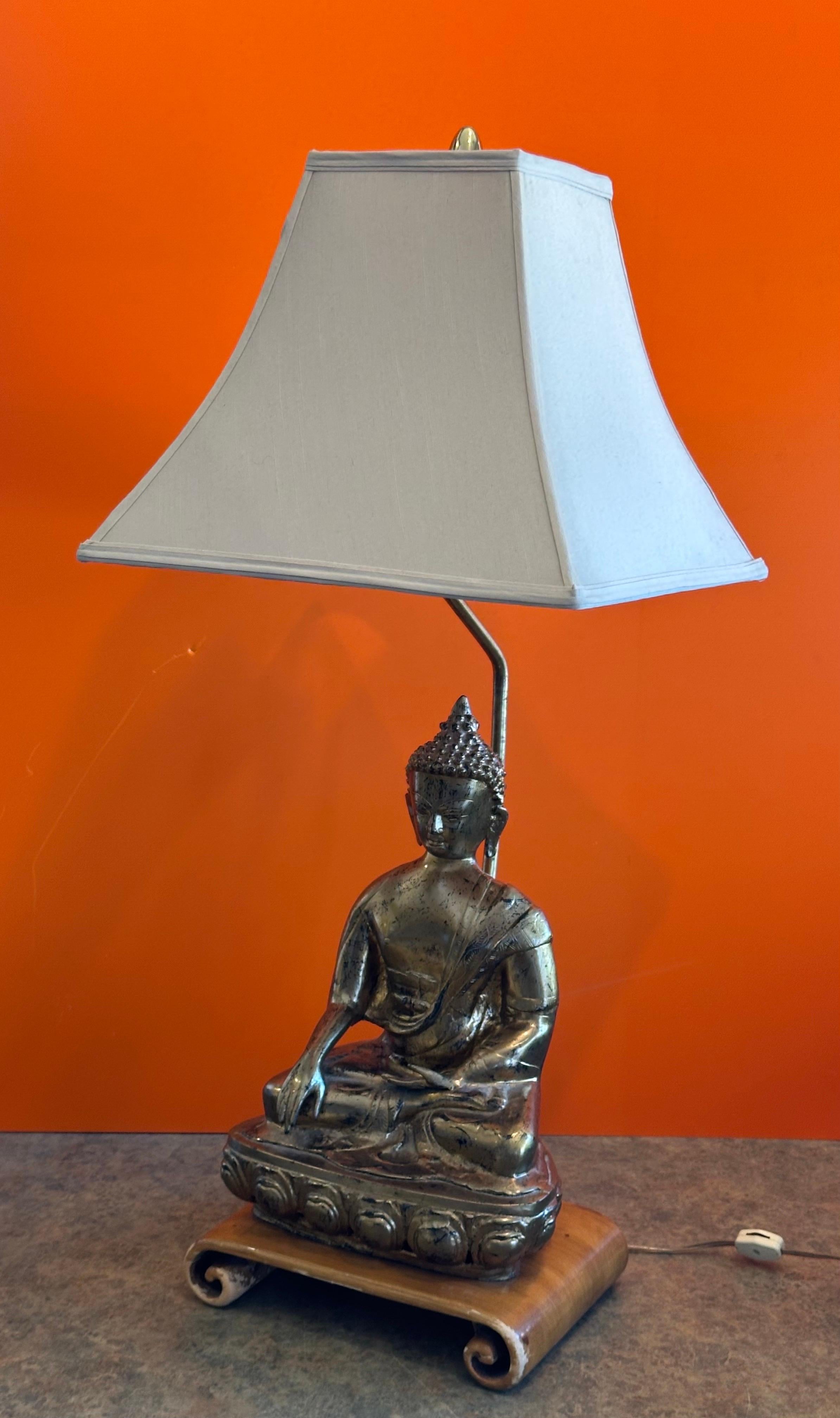 Lampe de Table Bouddha en Laiton du Milieu du Siècle par Marbro Lamp Company Bon état - En vente à San Diego, CA