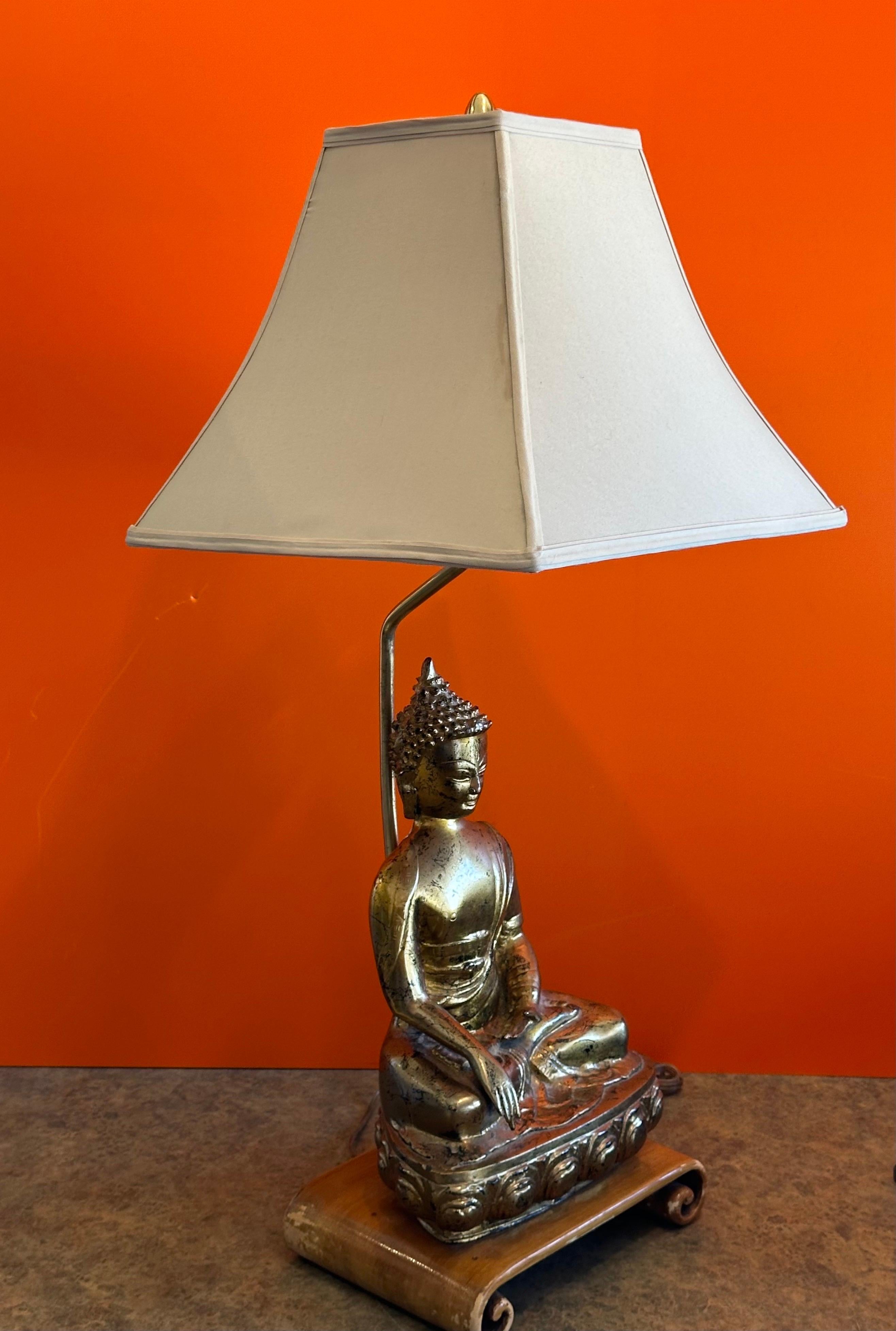 20ième siècle Lampe de Table Bouddha en Laiton du Milieu du Siècle par Marbro Lamp Company en vente