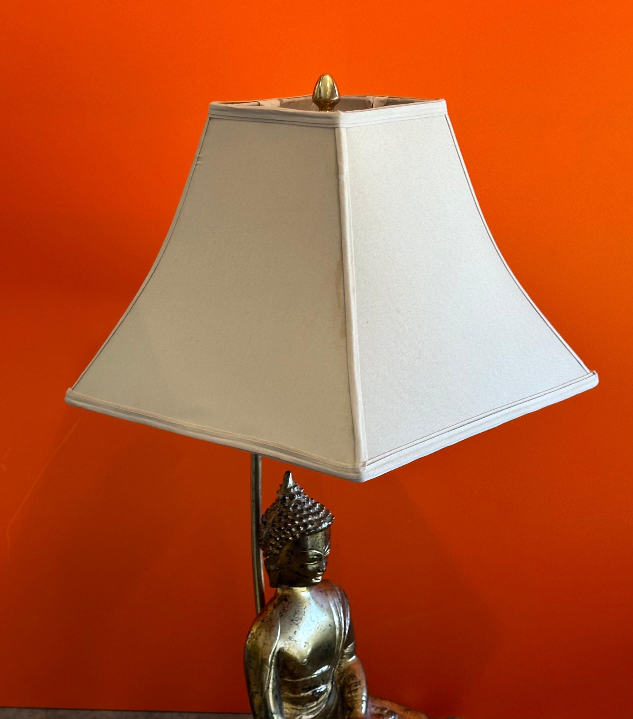 Lampe de Table Bouddha en Laiton du Milieu du Siècle par Marbro Lamp Company en vente 1