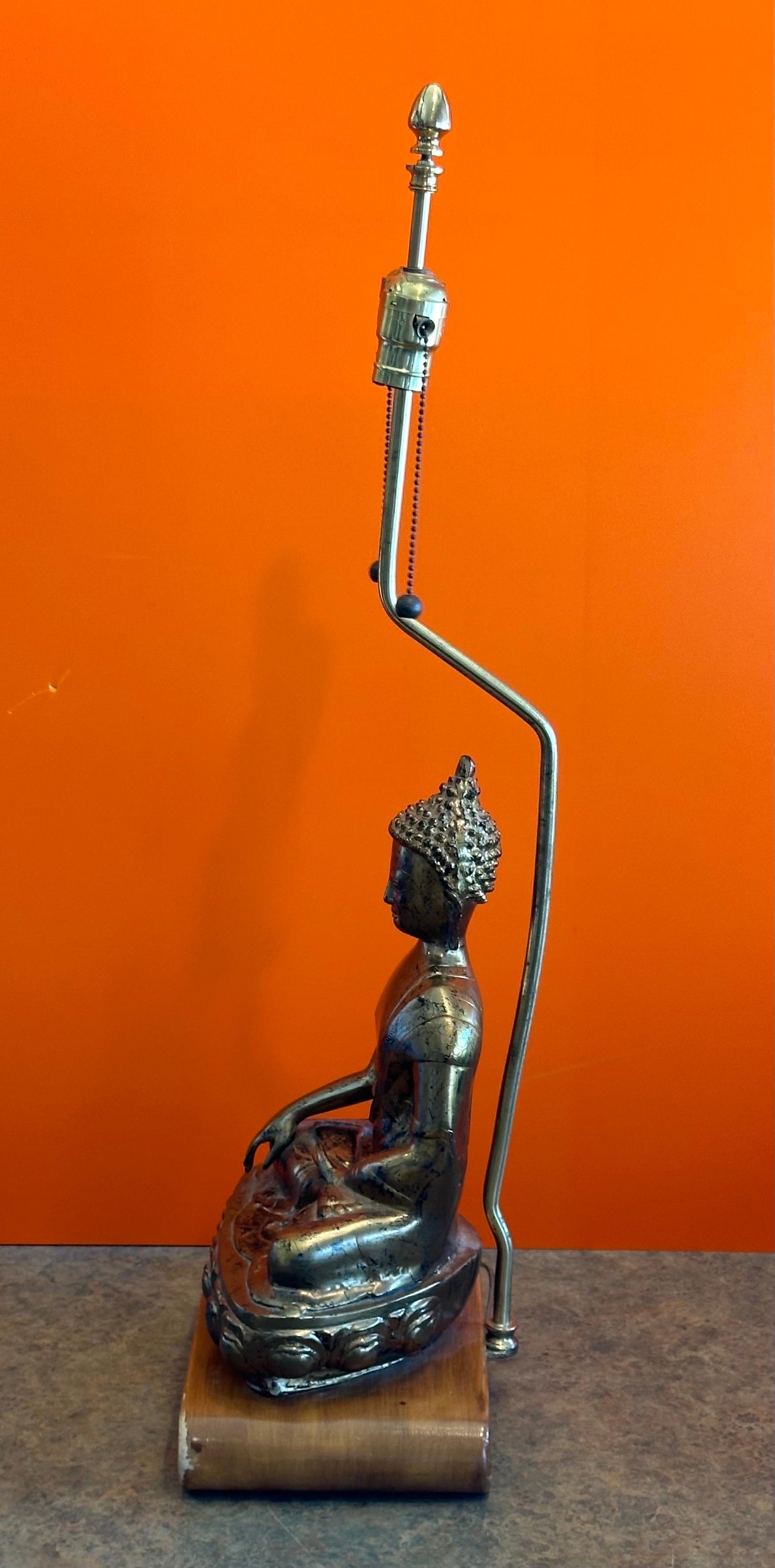 Lampe de Table Bouddha en Laiton du Milieu du Siècle par Marbro Lamp Company en vente 3