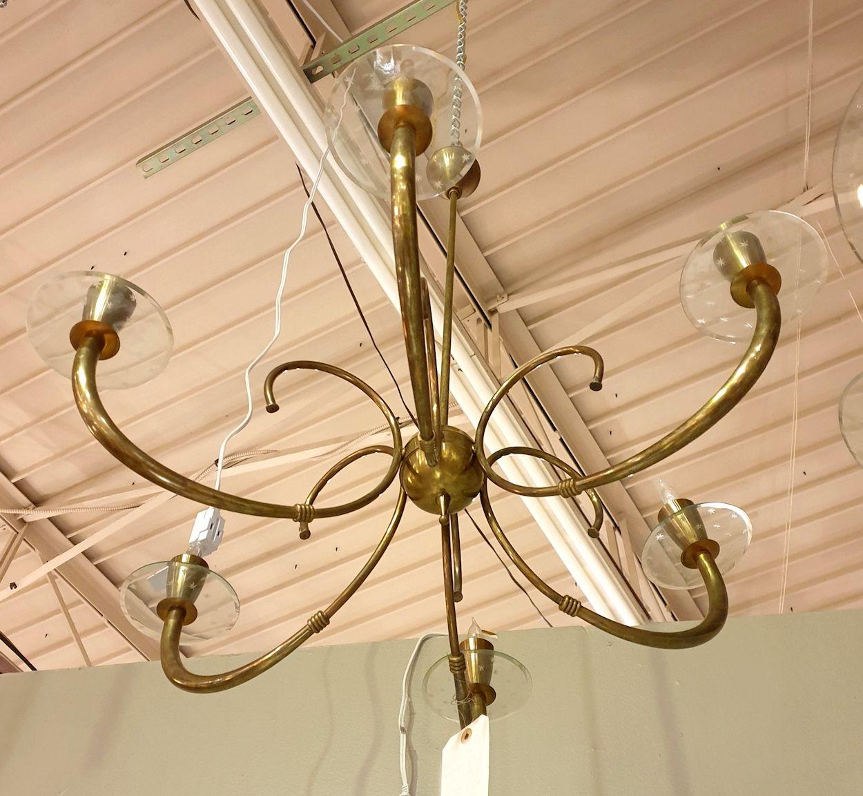 Mid-Century moderno Lampadario in ottone della metà del secolo scorso, Italia in vendita