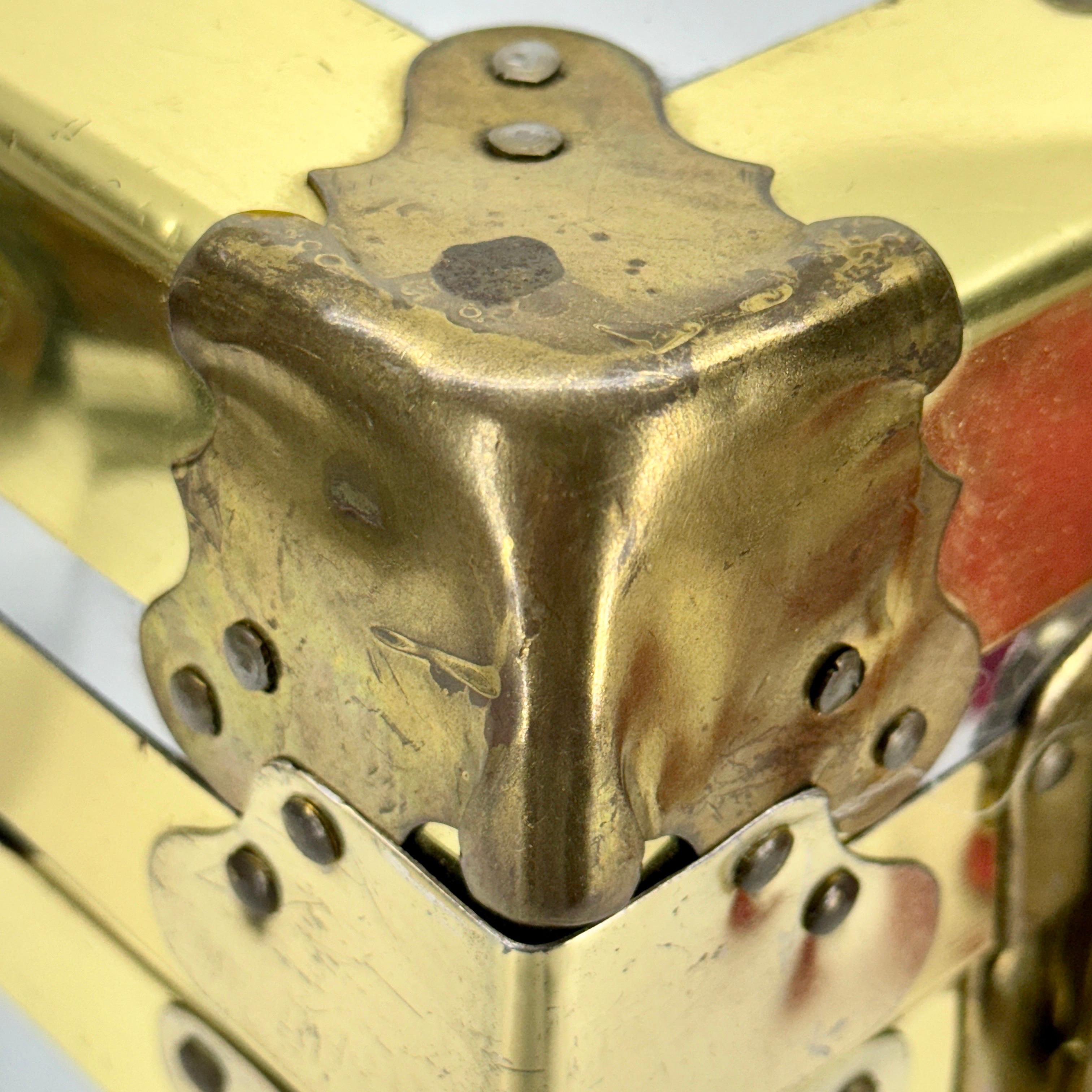 Tavolino a forma di tronco quadrato in ottone cromato di metà secolo in vendita 5