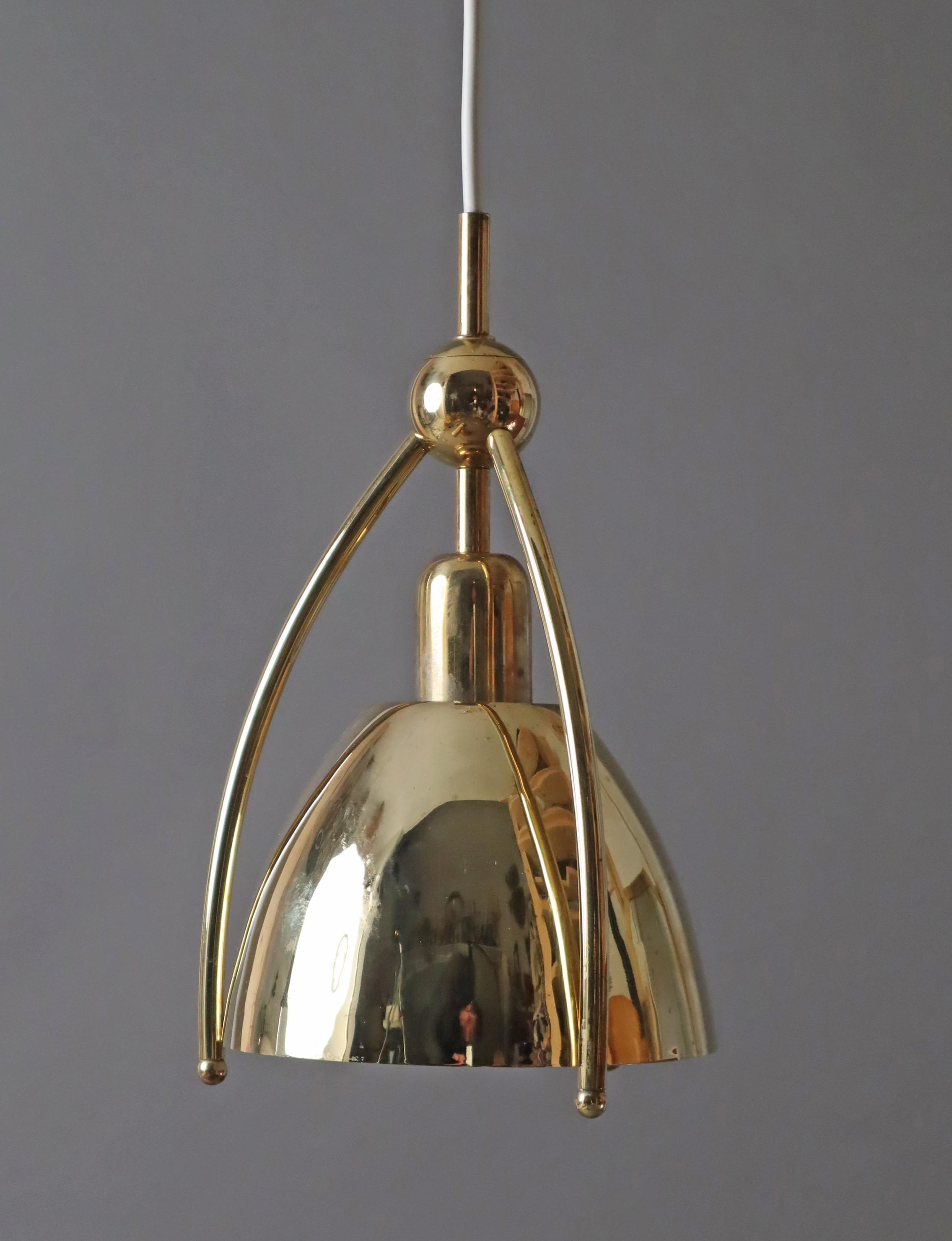 These simple and timeless lights come from a church that was built in the 1960s. The lamps hung in a chandelier above the altar and gave off a beautiful golden light. The lamps have been carefully refurbished and the cable has been replaced. Reduced