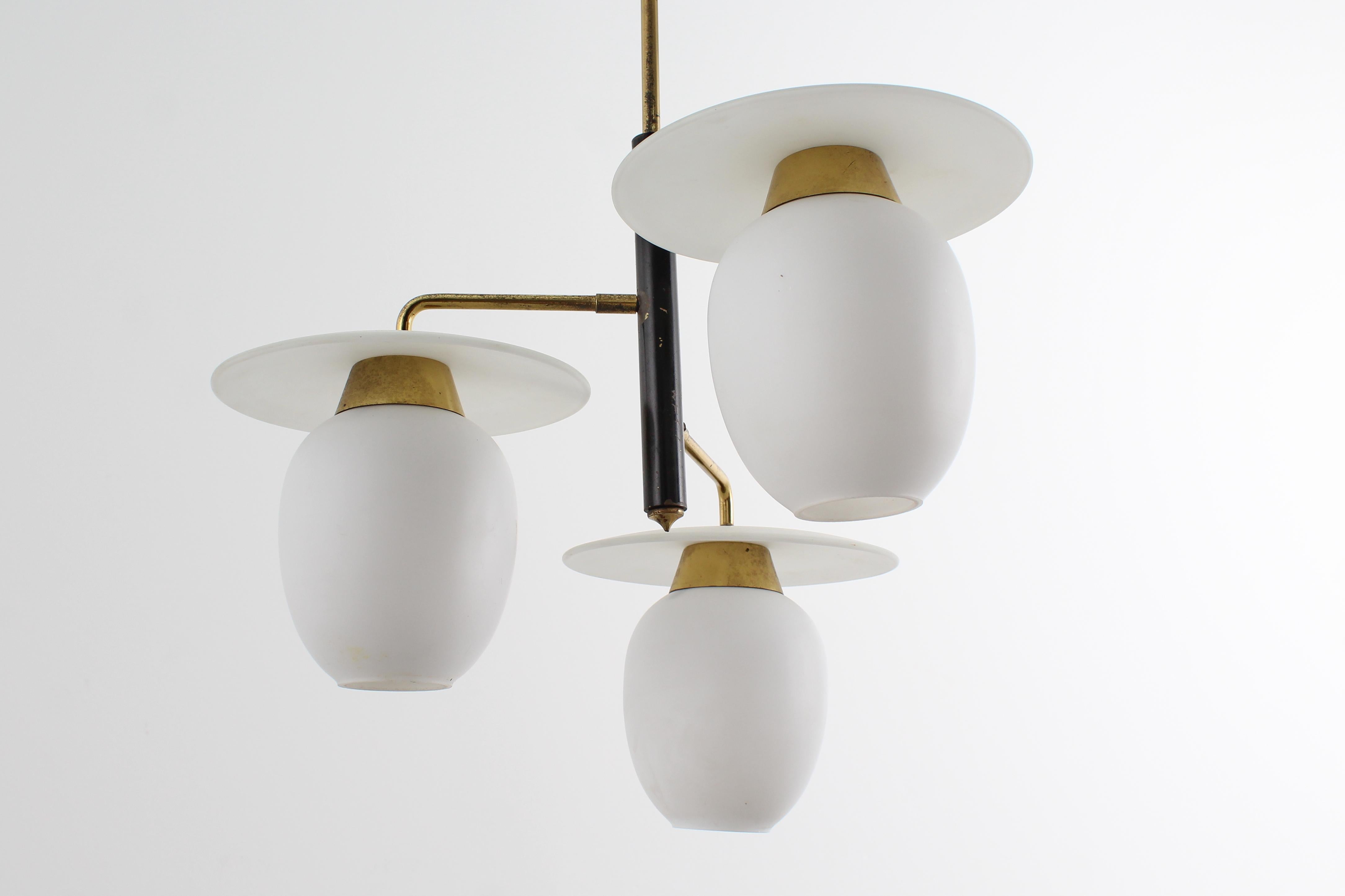 Mid-Century Brass & Curved Glass Chandelier 40s Italy in vendita 5
