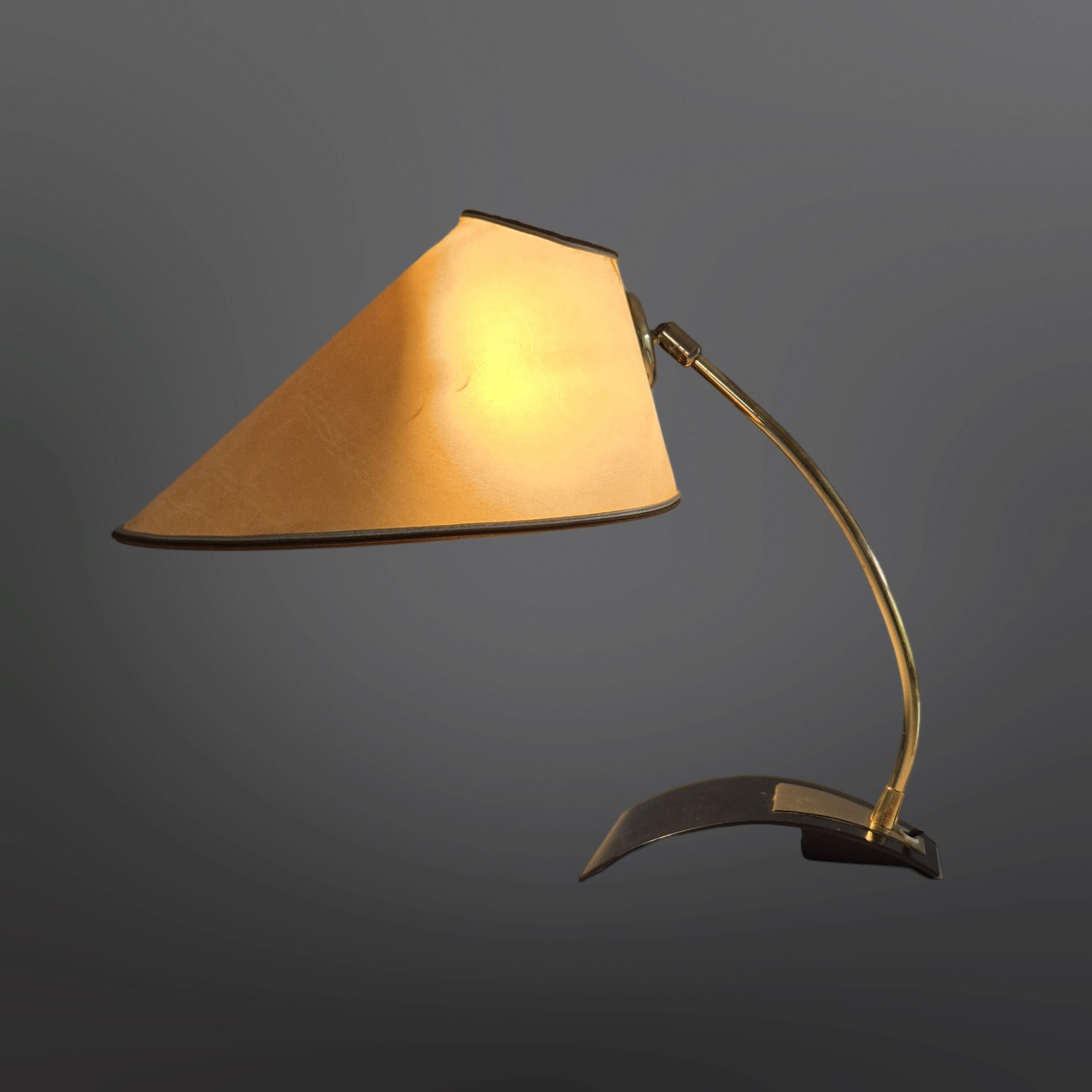 Messing-Schreibtischlampe von Kaiser Leuchten, Deutschland 1950er Jahre im Angebot 1