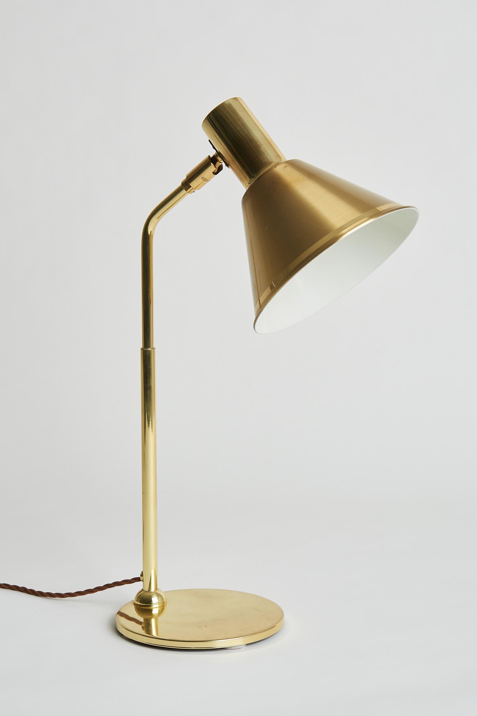 Mid-Century Brass Desk Lamp In Good Condition In London, GB