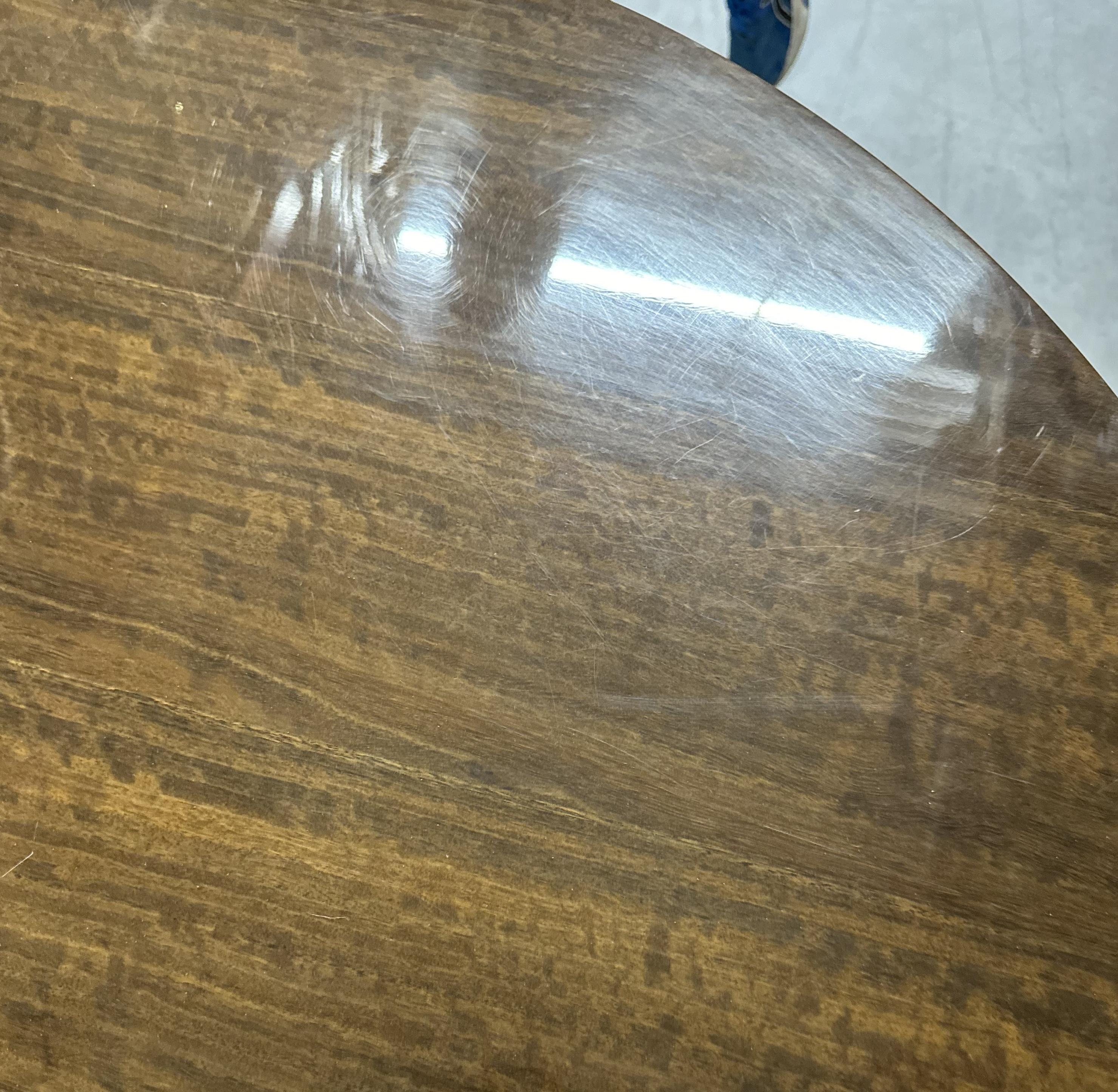 Table de salle à manger en laiton du milieu du siècle en vente 3