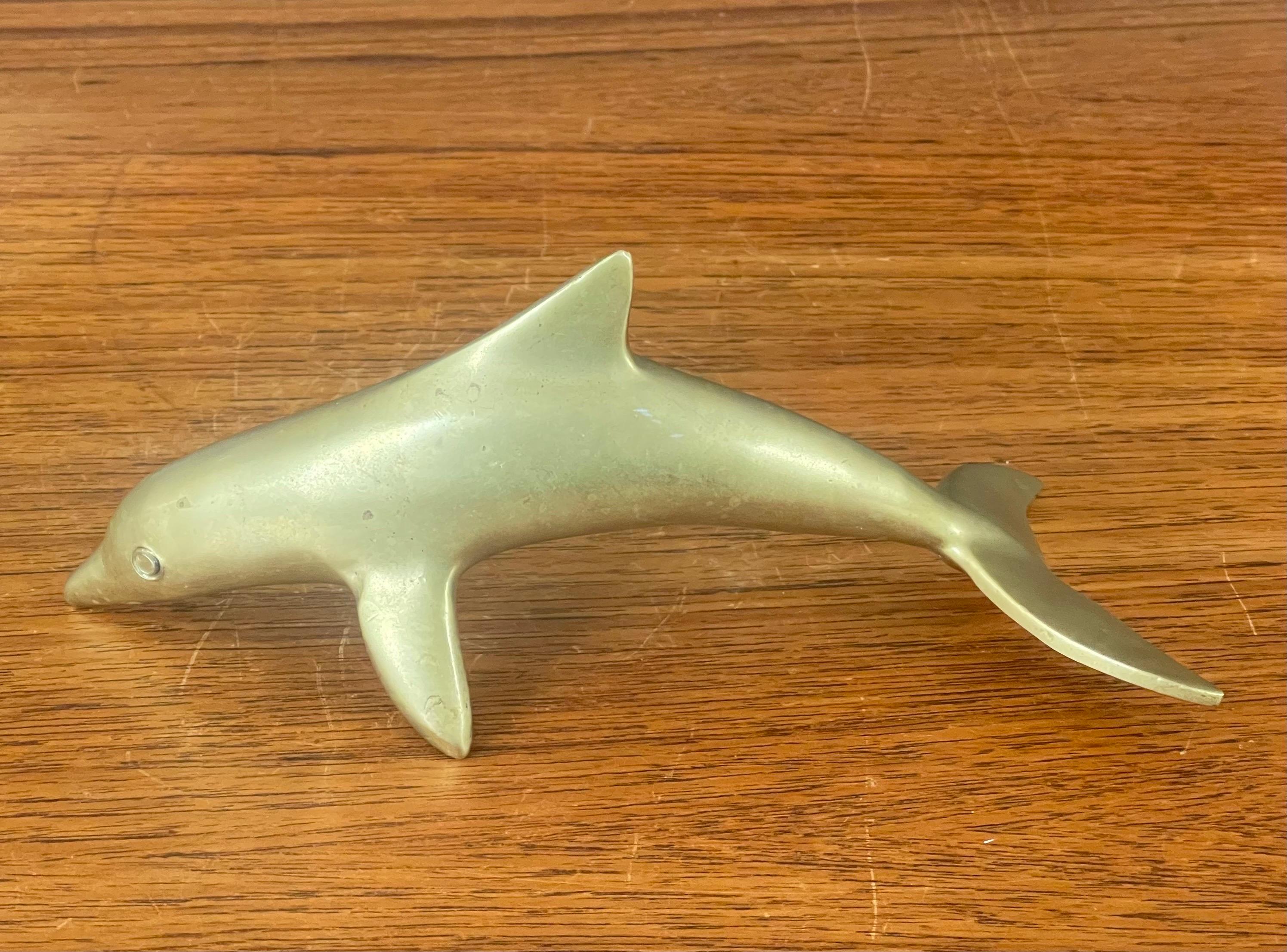 Mid-Century Brass Dolphin Sculpture/ Paperweight For Sale 2