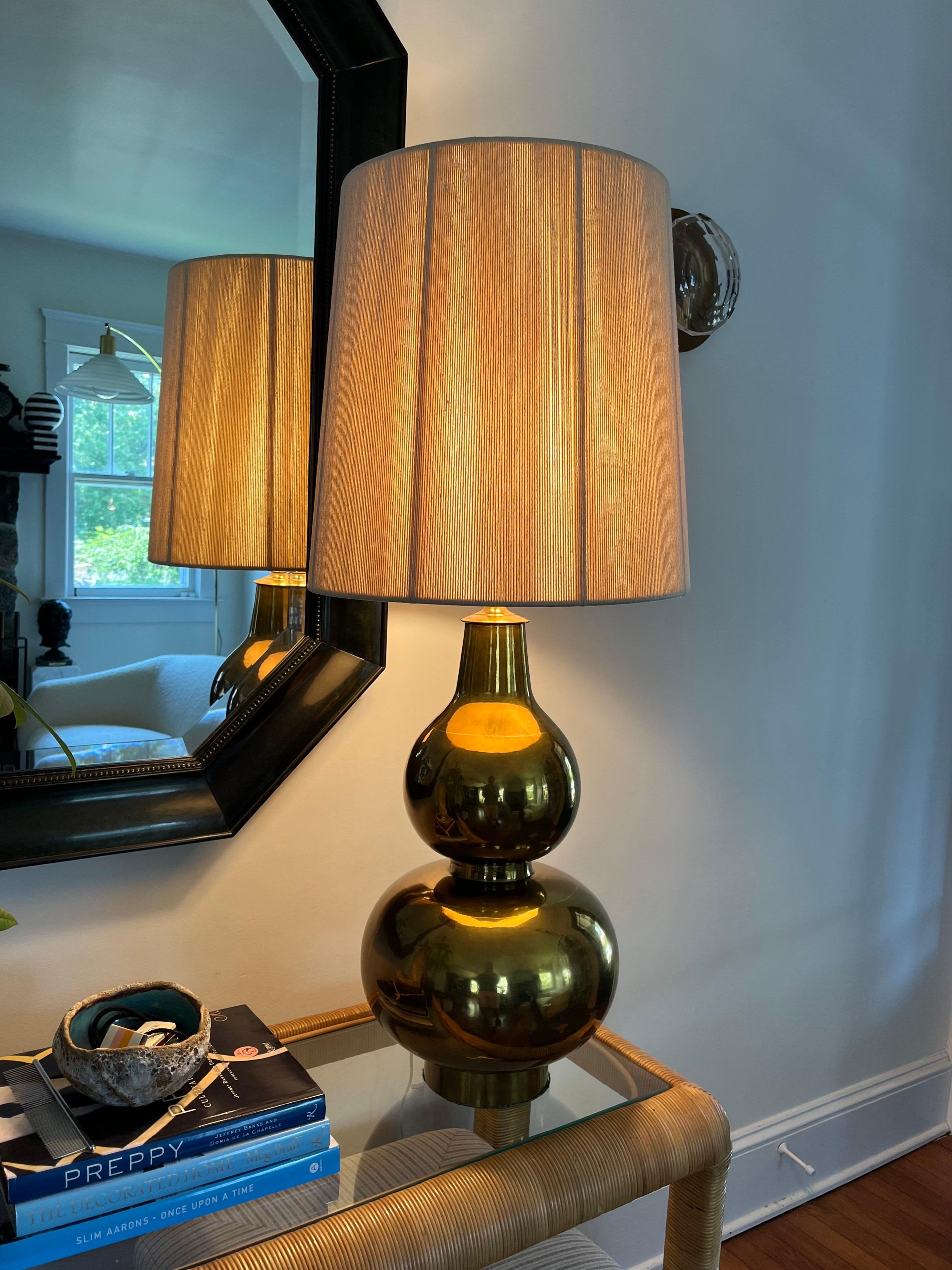 Mid-Century Modern Lampe double gourde en laiton du milieu du siècle en vente