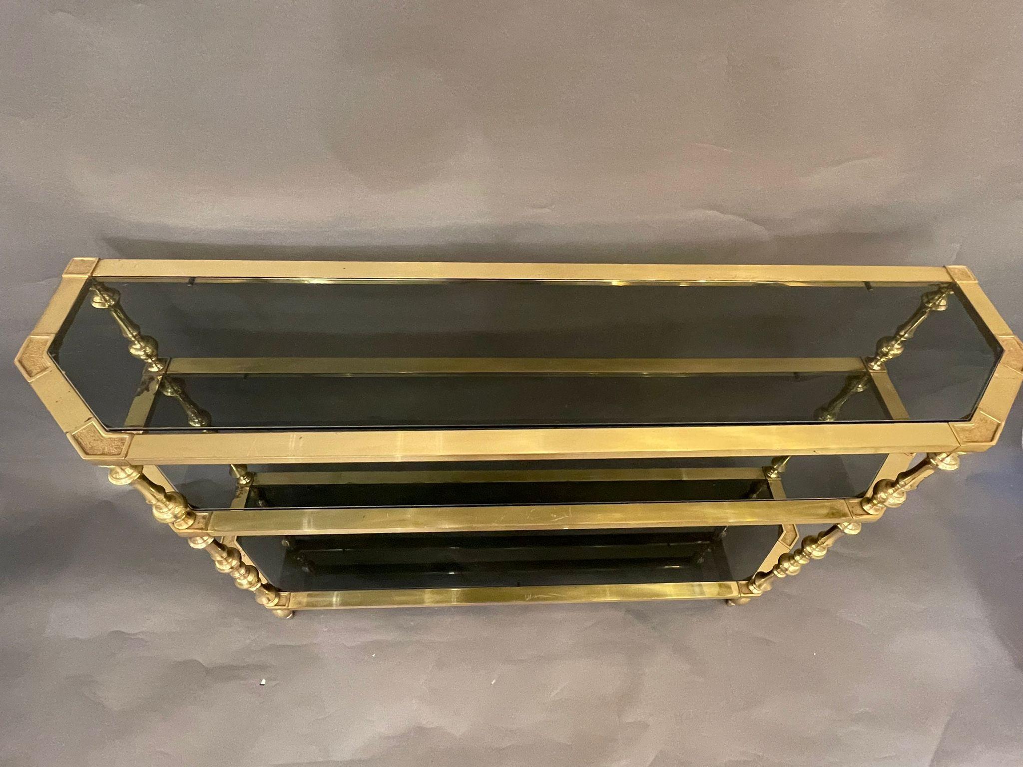 Italian Mid-Century Brass Étagère with Smoked Glass Shelves, Italy, 1960s For Sale