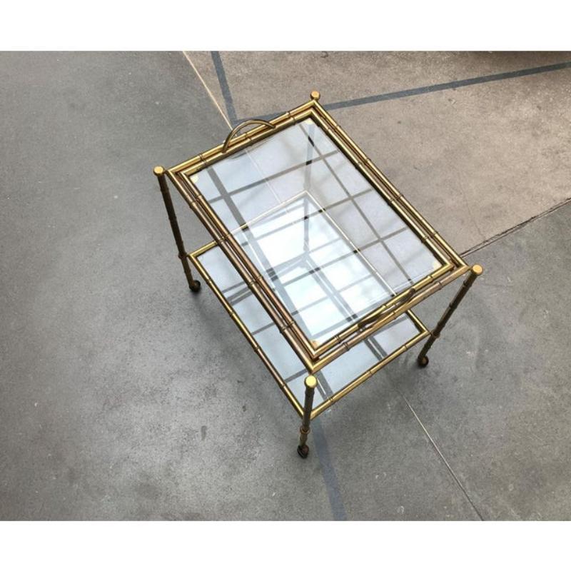 Chariot de service ou table d'appoint en laiton et faux bambou du milieu du siècle, années 1960 en vente 1