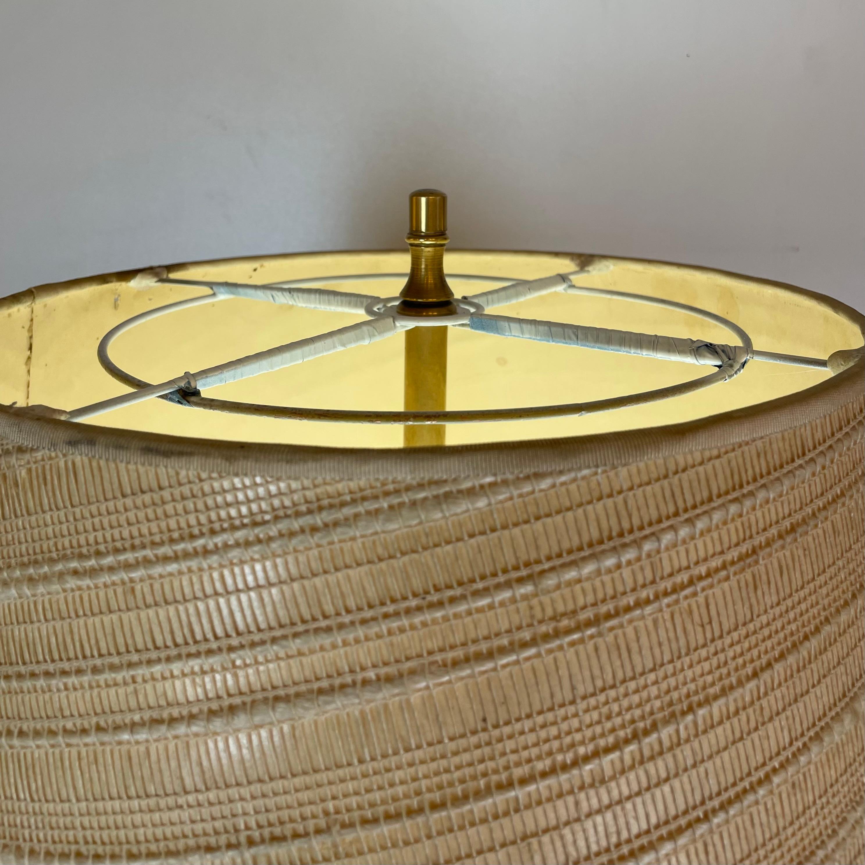 Métal Lampadaire en laiton du milieu du siècle, années 1950 en vente