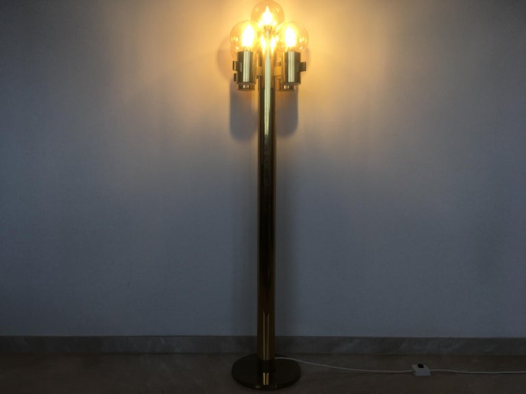 Midcentury Brass Floor Lamp by Gaetano Sciolari, Murano Glass, Italy, 1970s In Good Condition For Sale In Praha, CZ