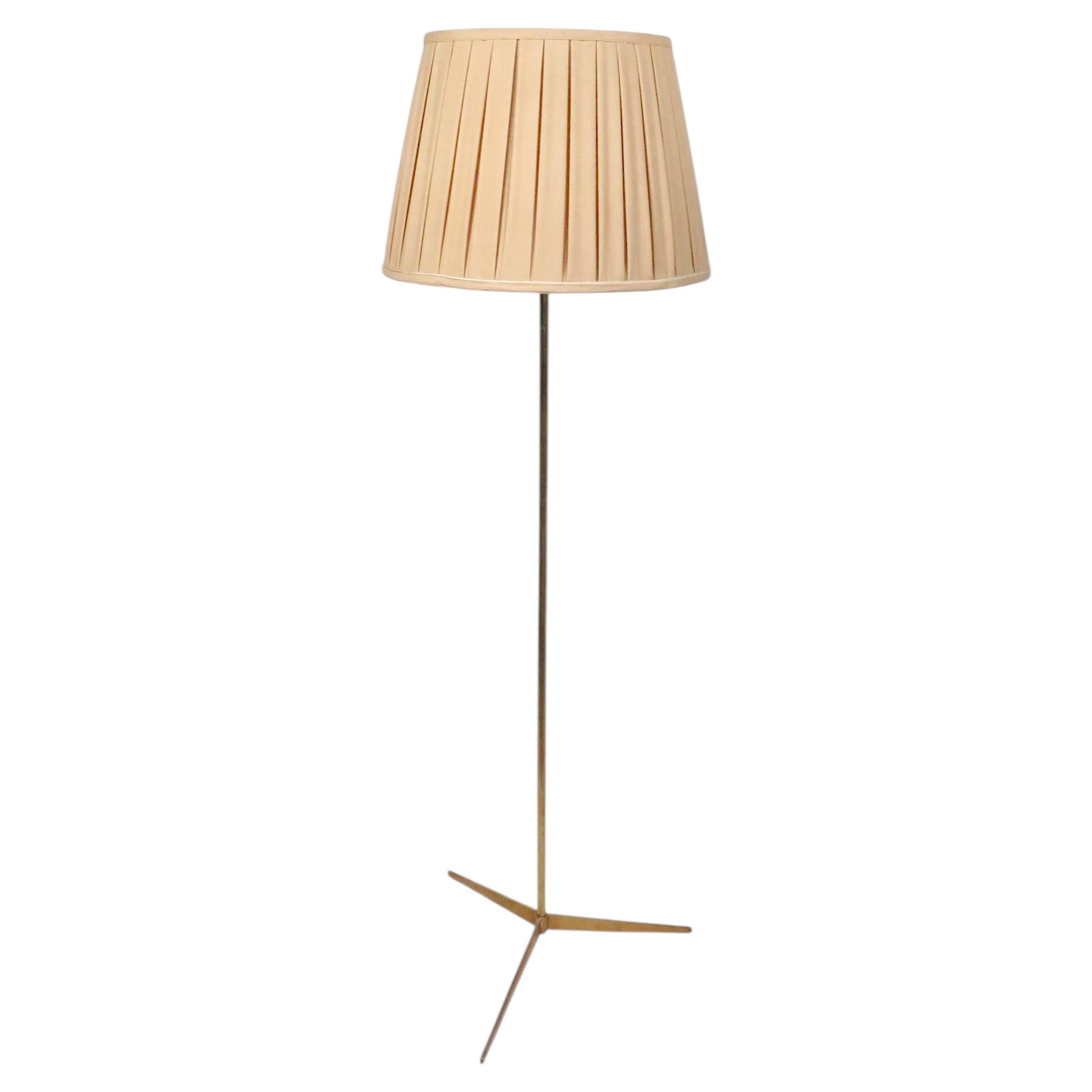 Mid Century Brass Floor Lamp designed by Paul McCobb