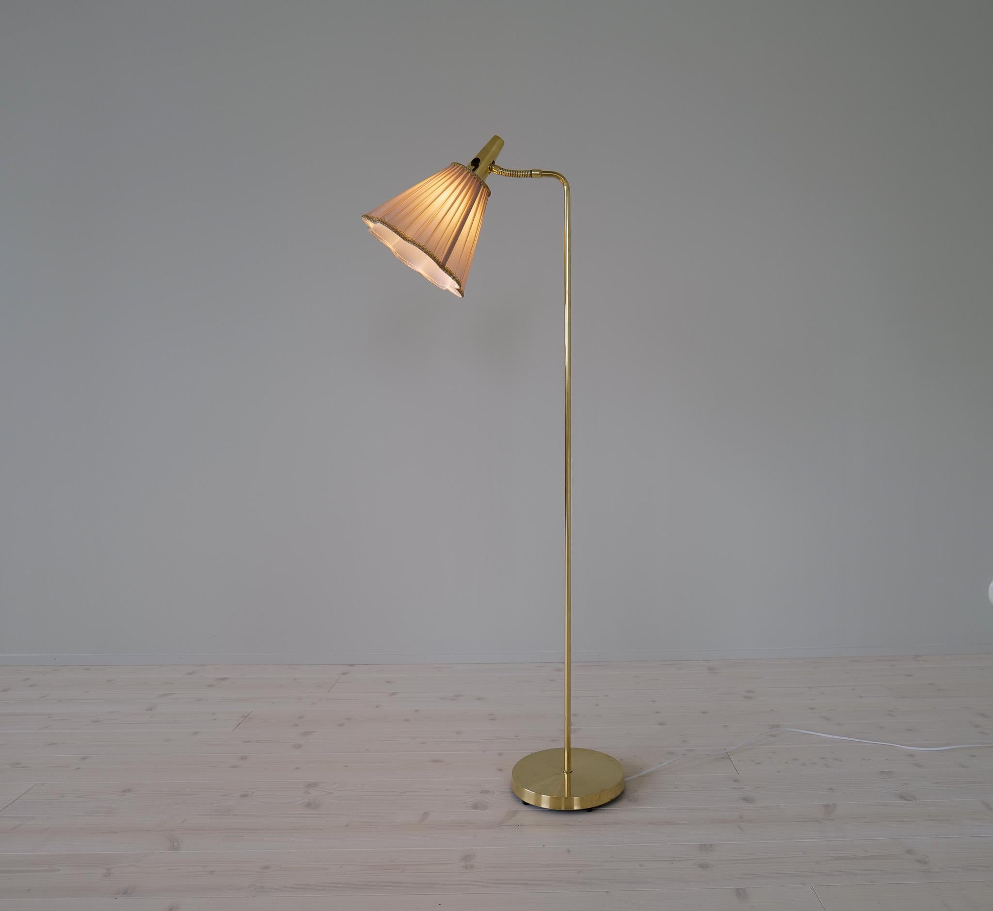 Midcentury Modern Brass Floor Lamp Falkenbergs Belysning Sweden, 1960s 7