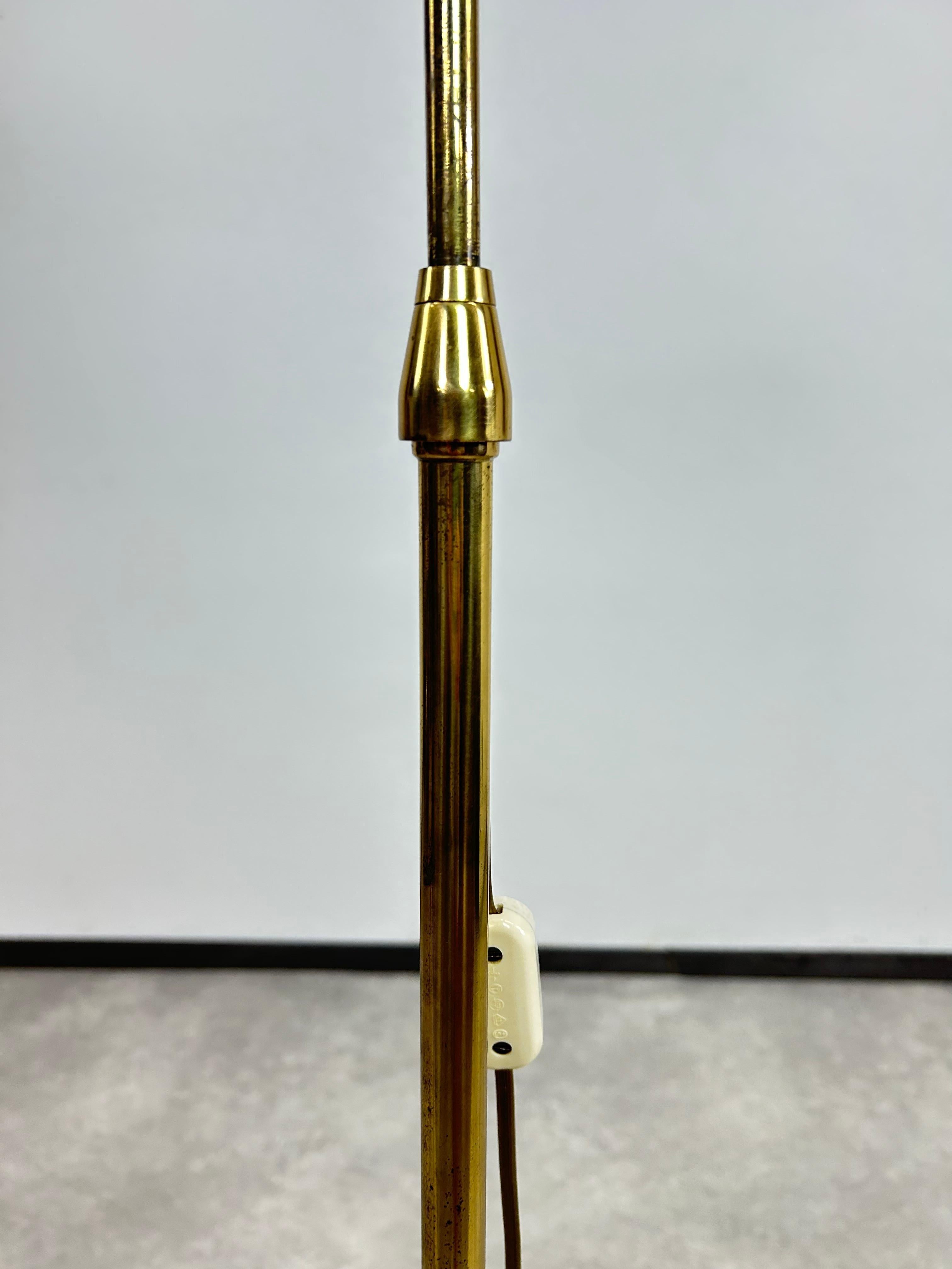 European Mid-century brass floor lamp For Sale