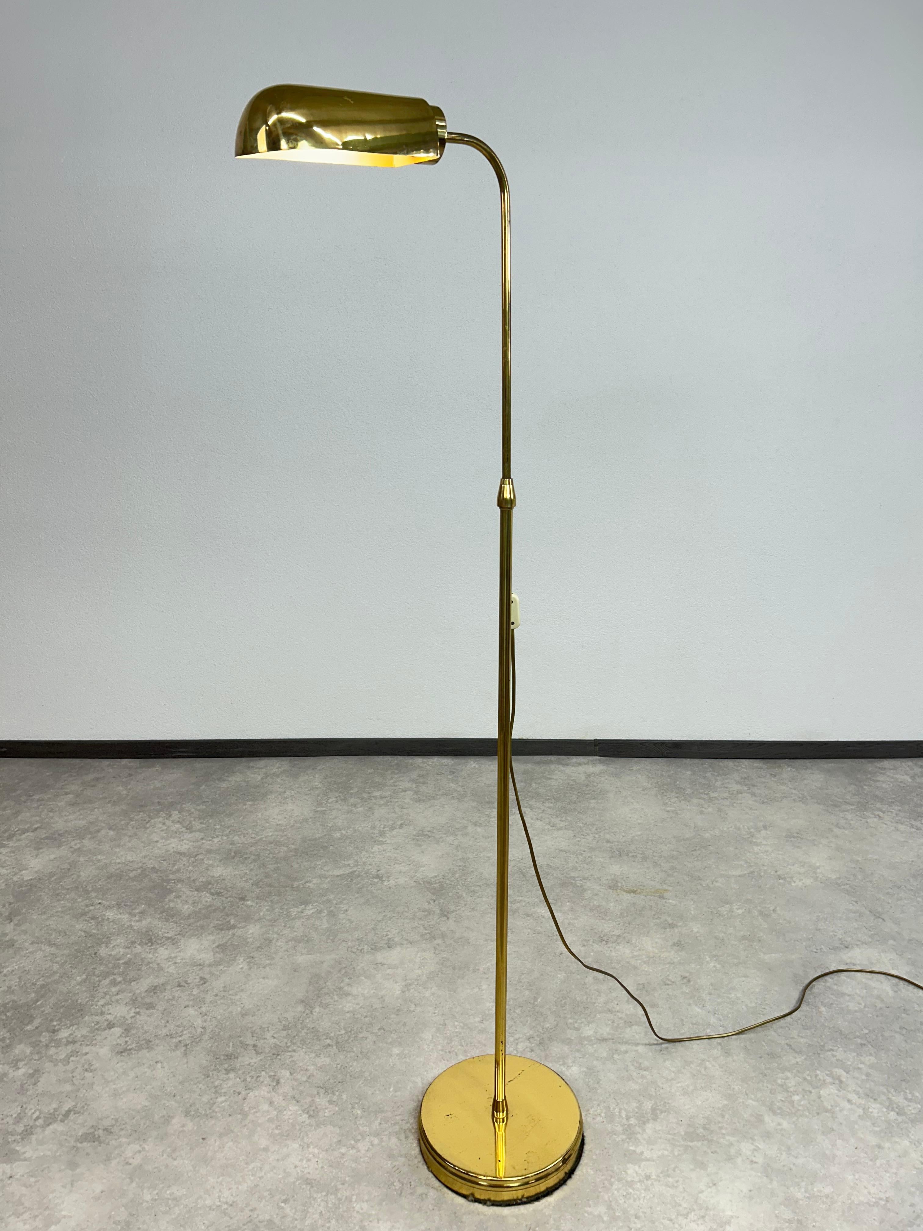 Mid-20th Century Mid-century brass floor lamp For Sale