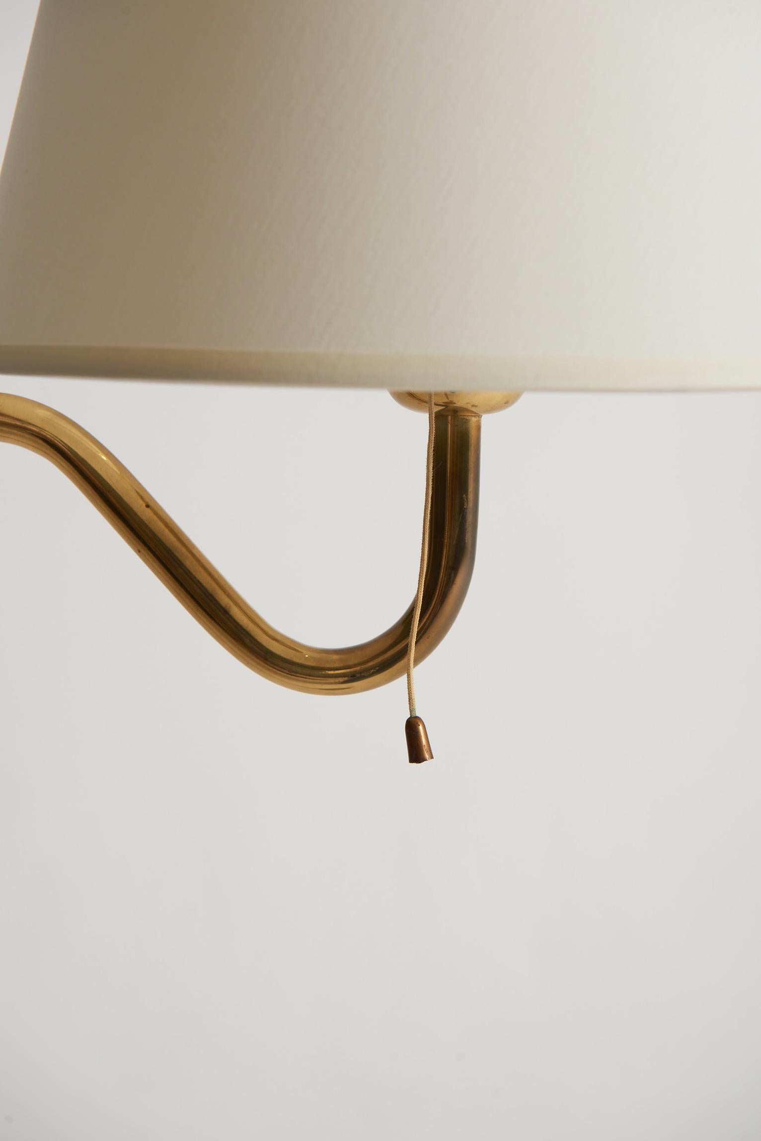 Mid-Century Brass Floor Lamp 1