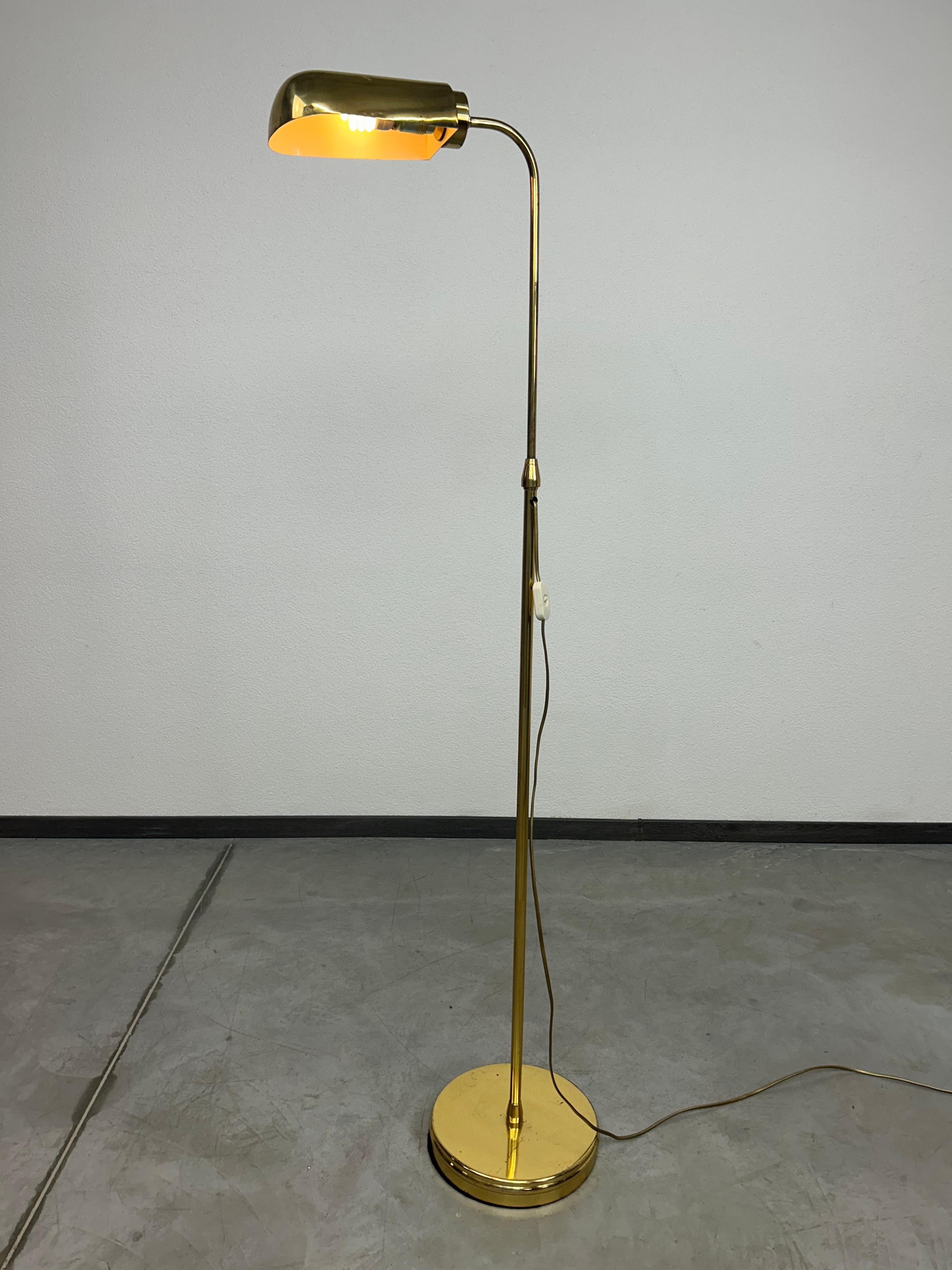 Brass Mid-century brass floor lamp