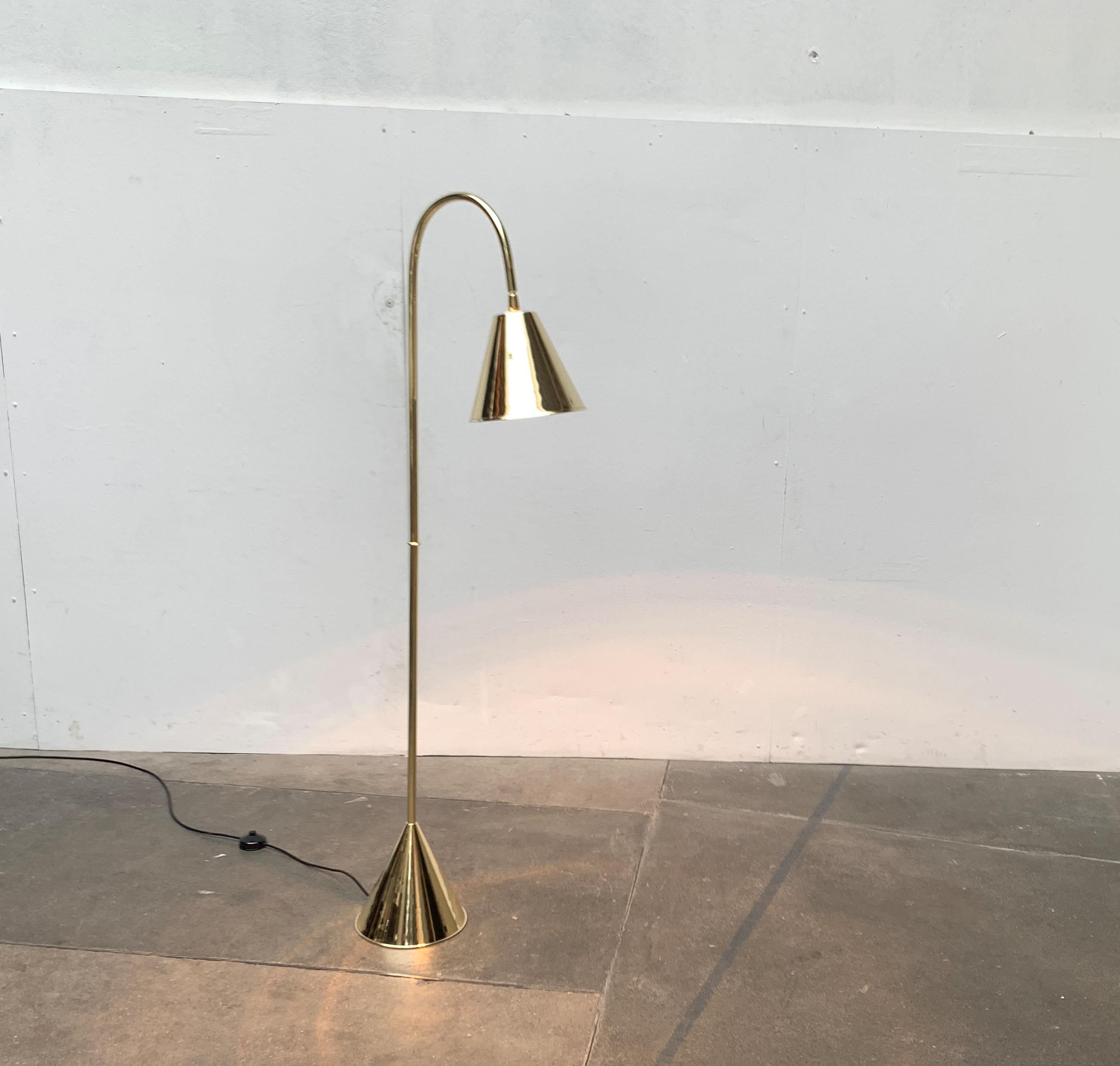 Lampada da terra in ottone di metà secolo nello stile di Jacques Adnet per Valenti, Spagna in vendita 7