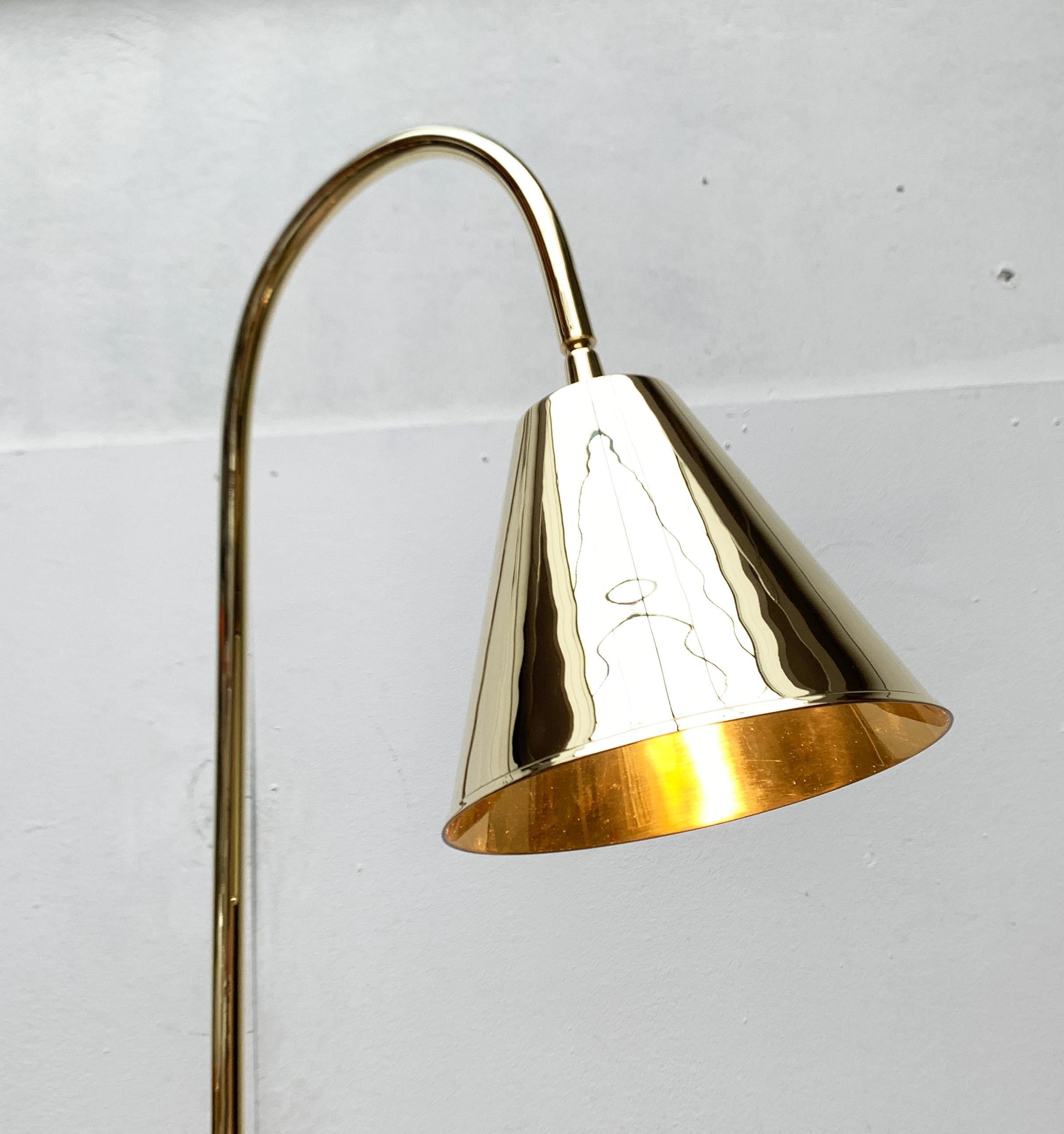 Lampada da terra in ottone di metà secolo nello stile di Jacques Adnet per Valenti, Spagna in vendita 9